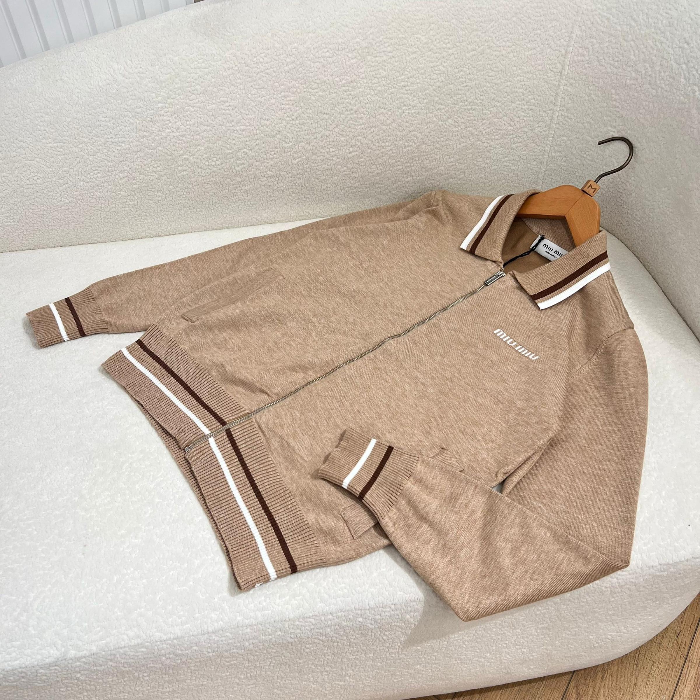 Pleteni set od 2 komada s patentnim zatvaračem za žene bež boje