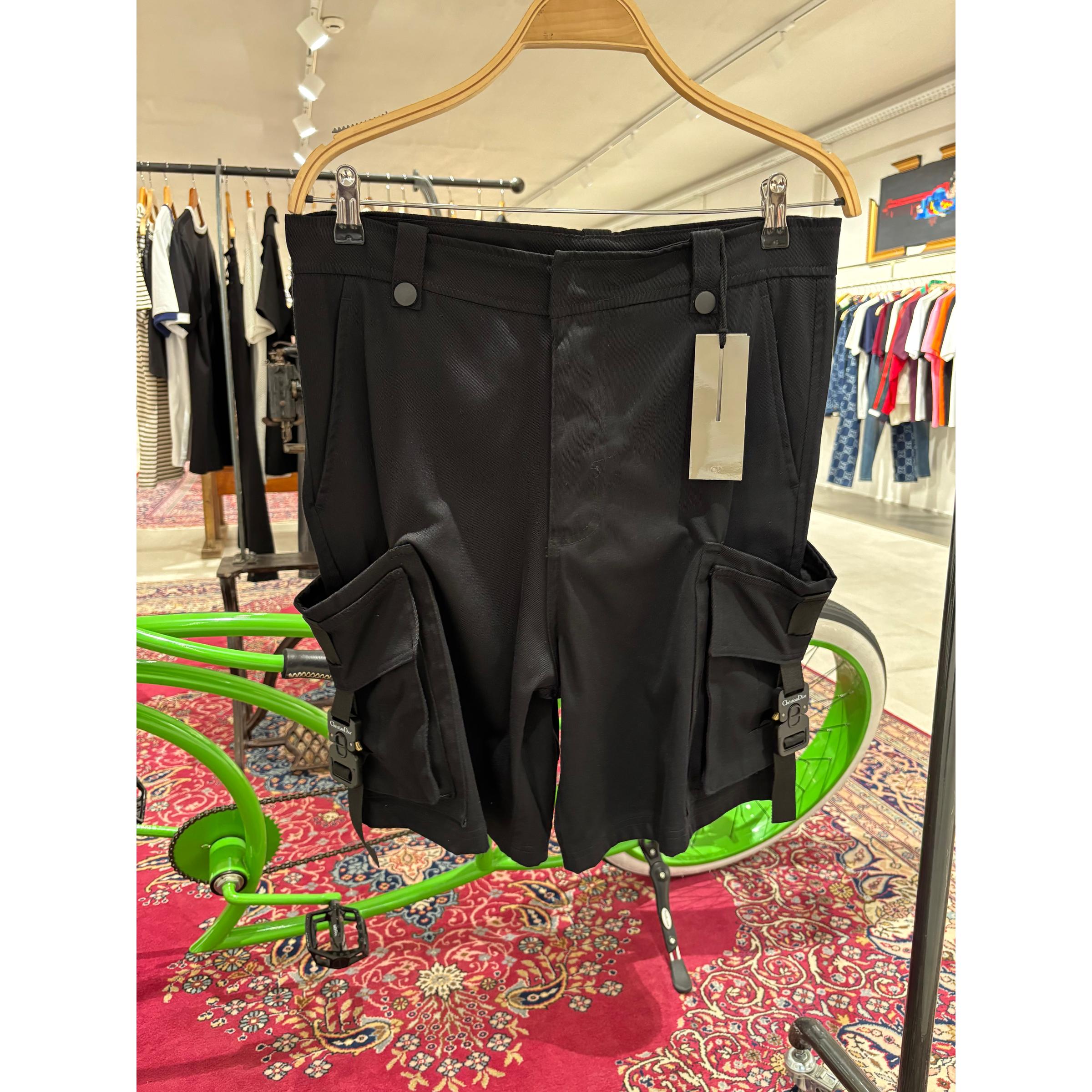 Crne premium kratke hlače s džepovima