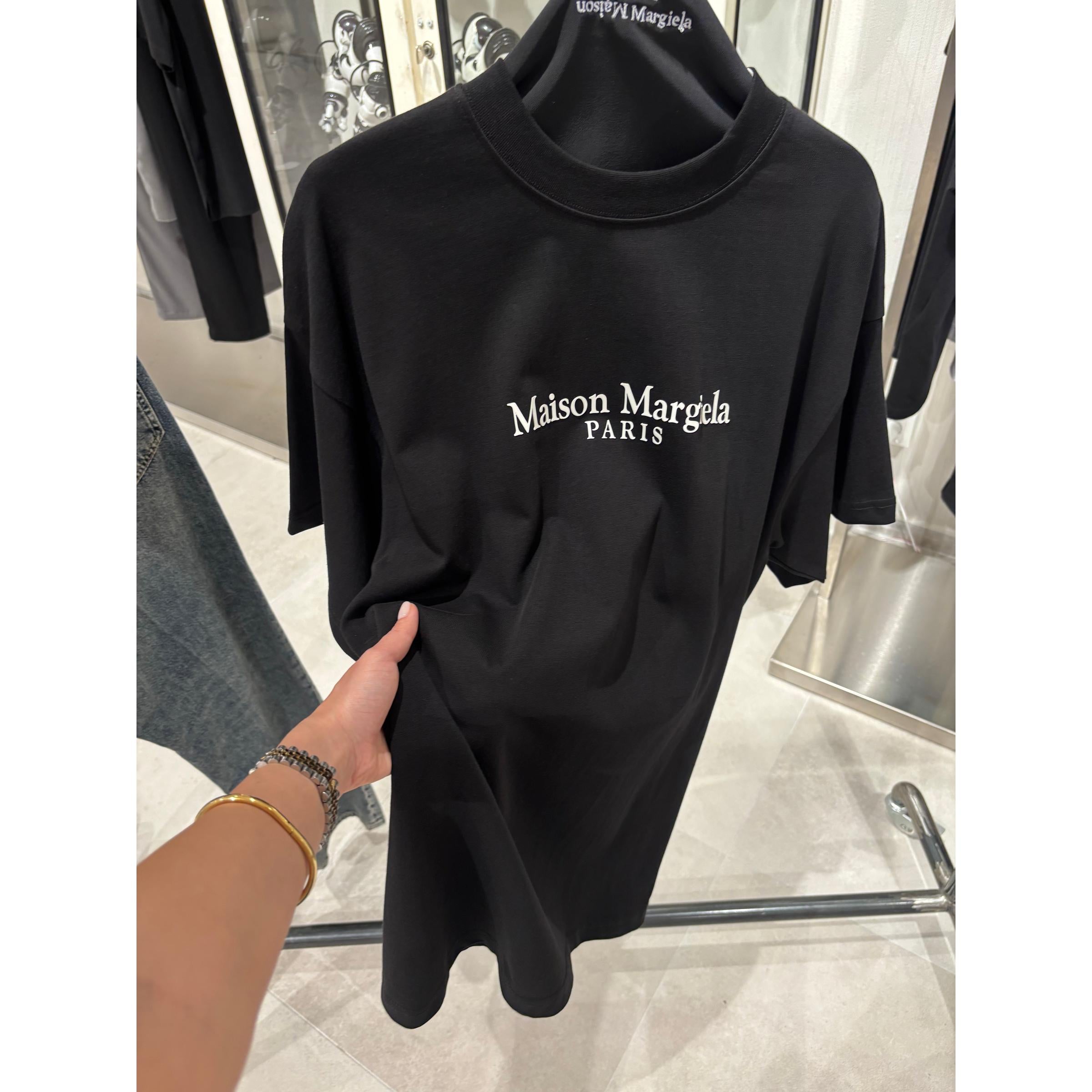 Černé bavlněné nadměrné tričko