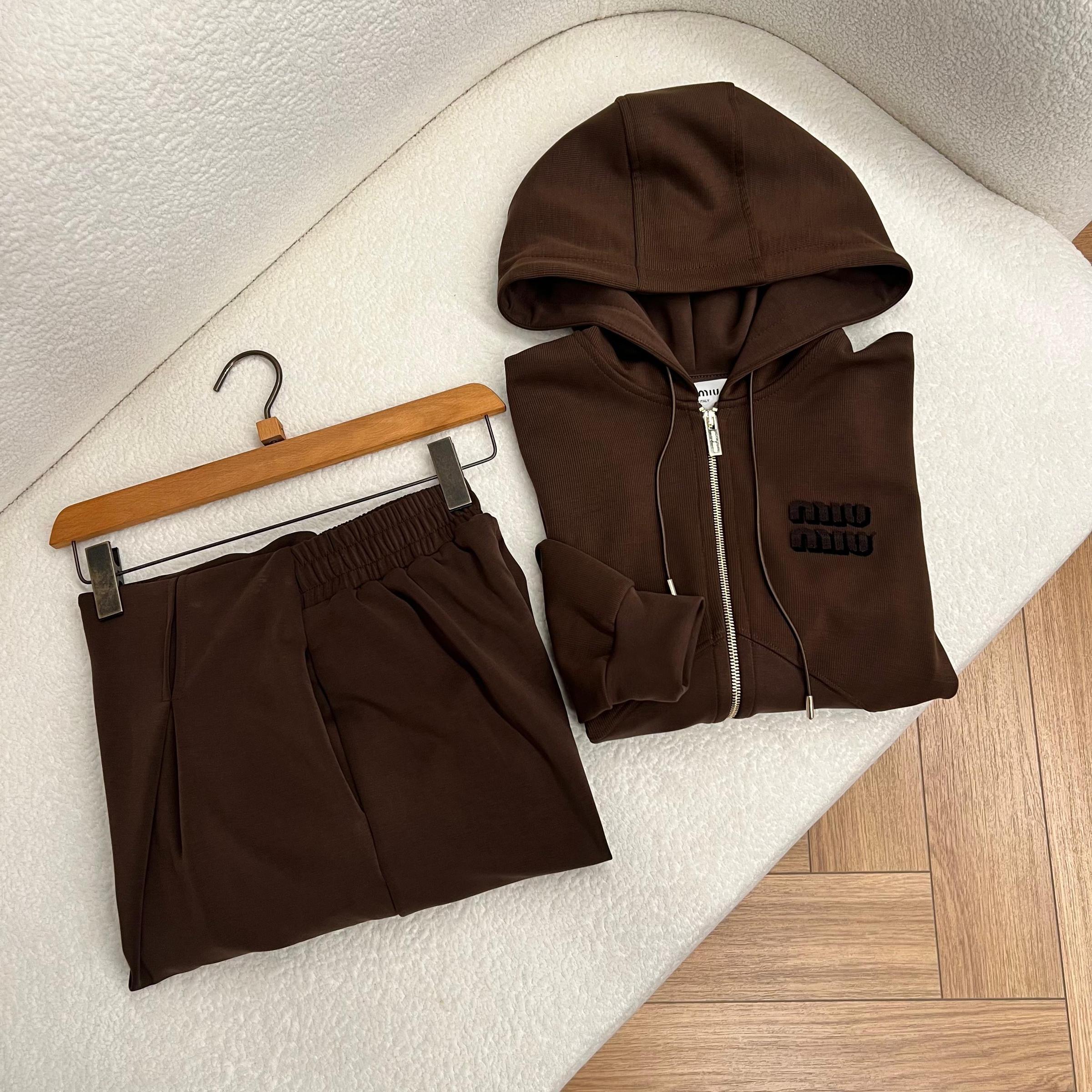 Chocolate Brown Women Cotton Set in 2 Pieces