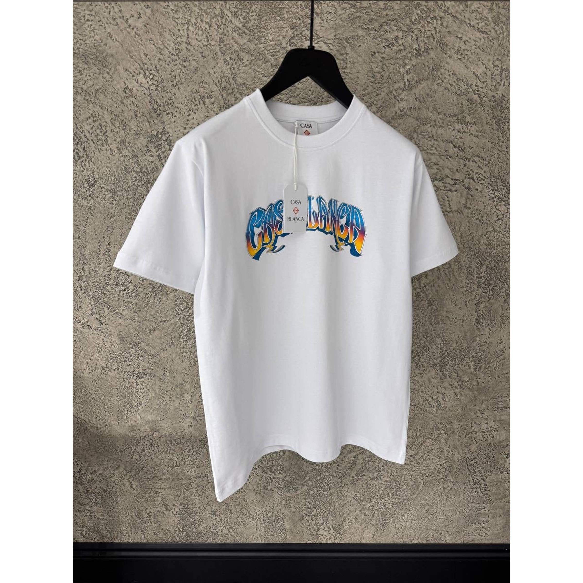 Bílé nadměrné tričko