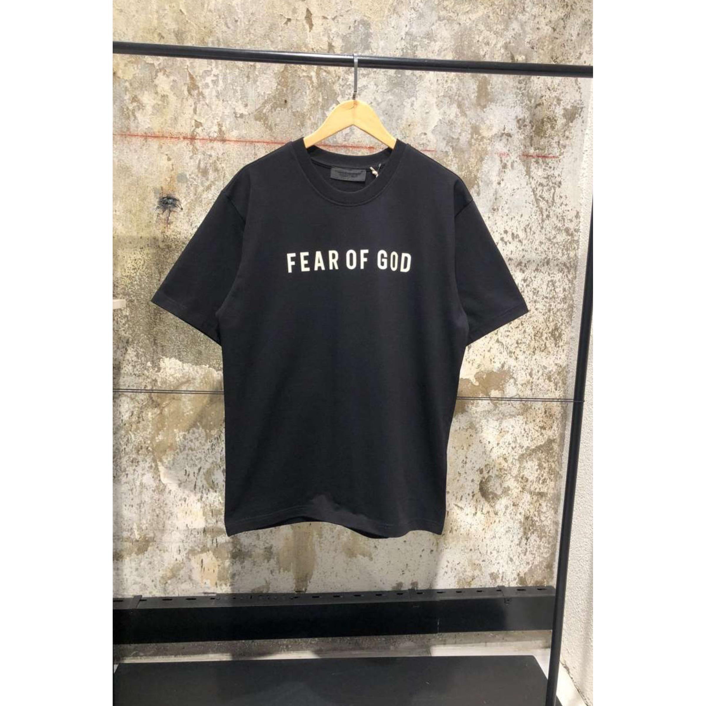 Černé bavlněné nadměrné tričko