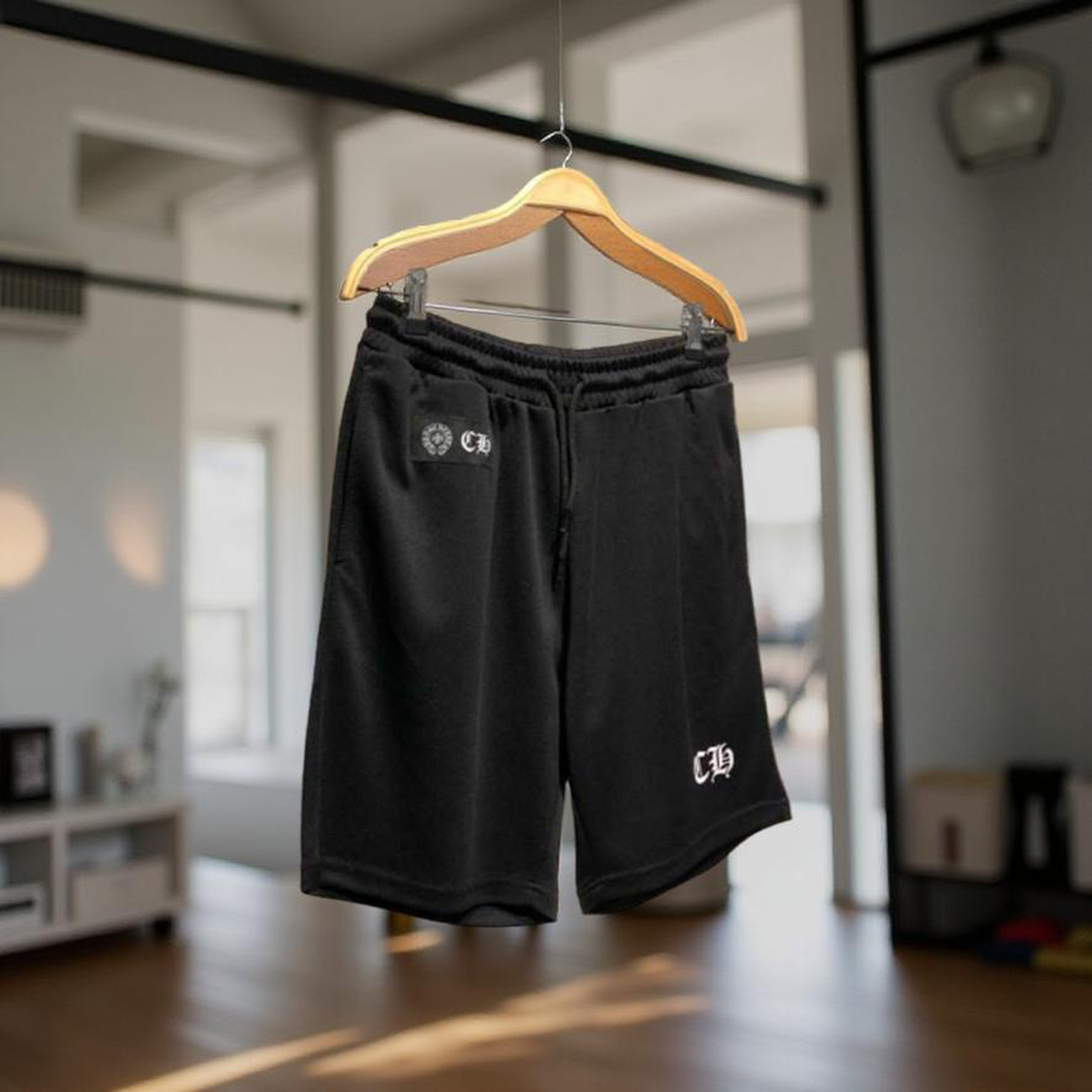 Černé síťované kraťasy