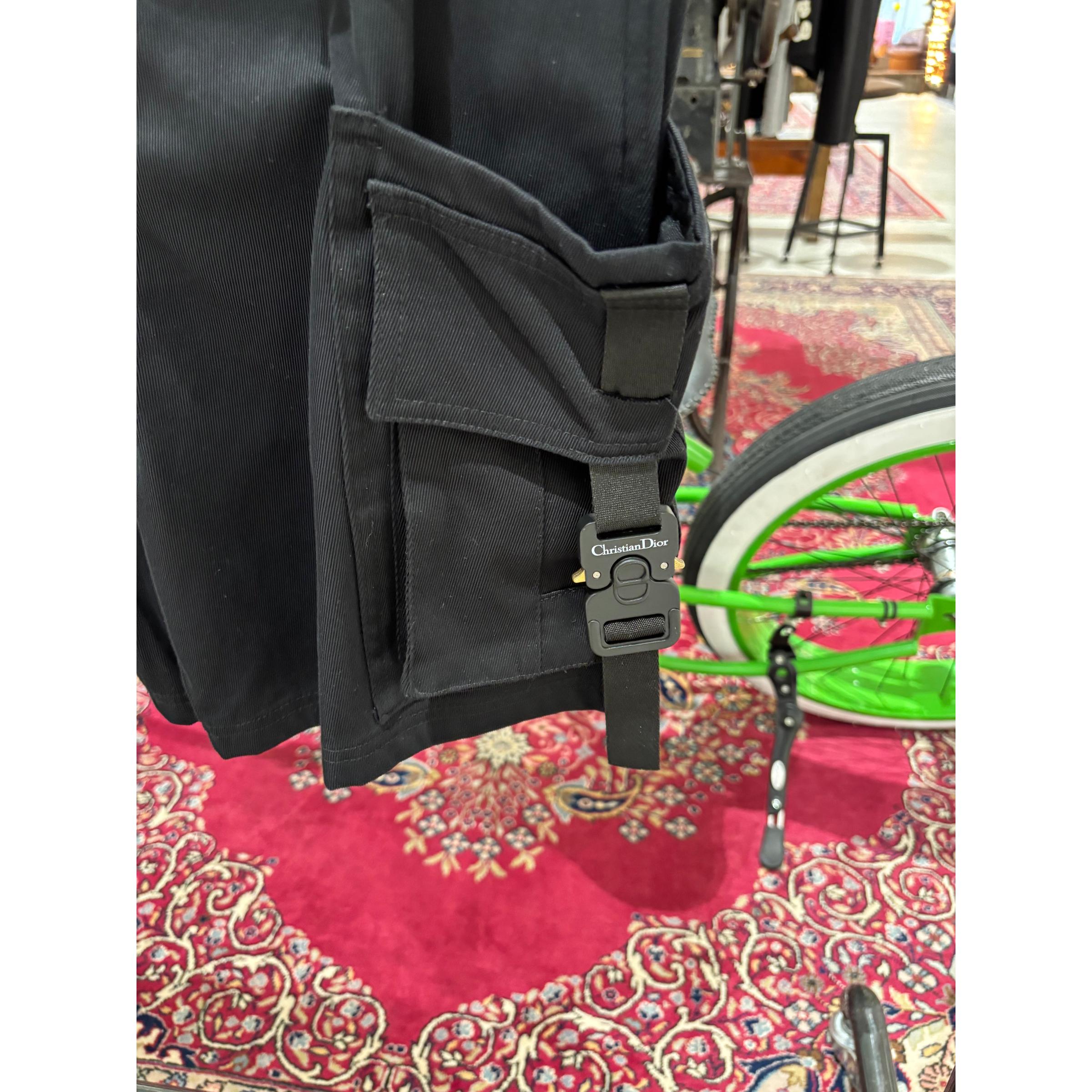 Crne premium kratke hlače s džepovima