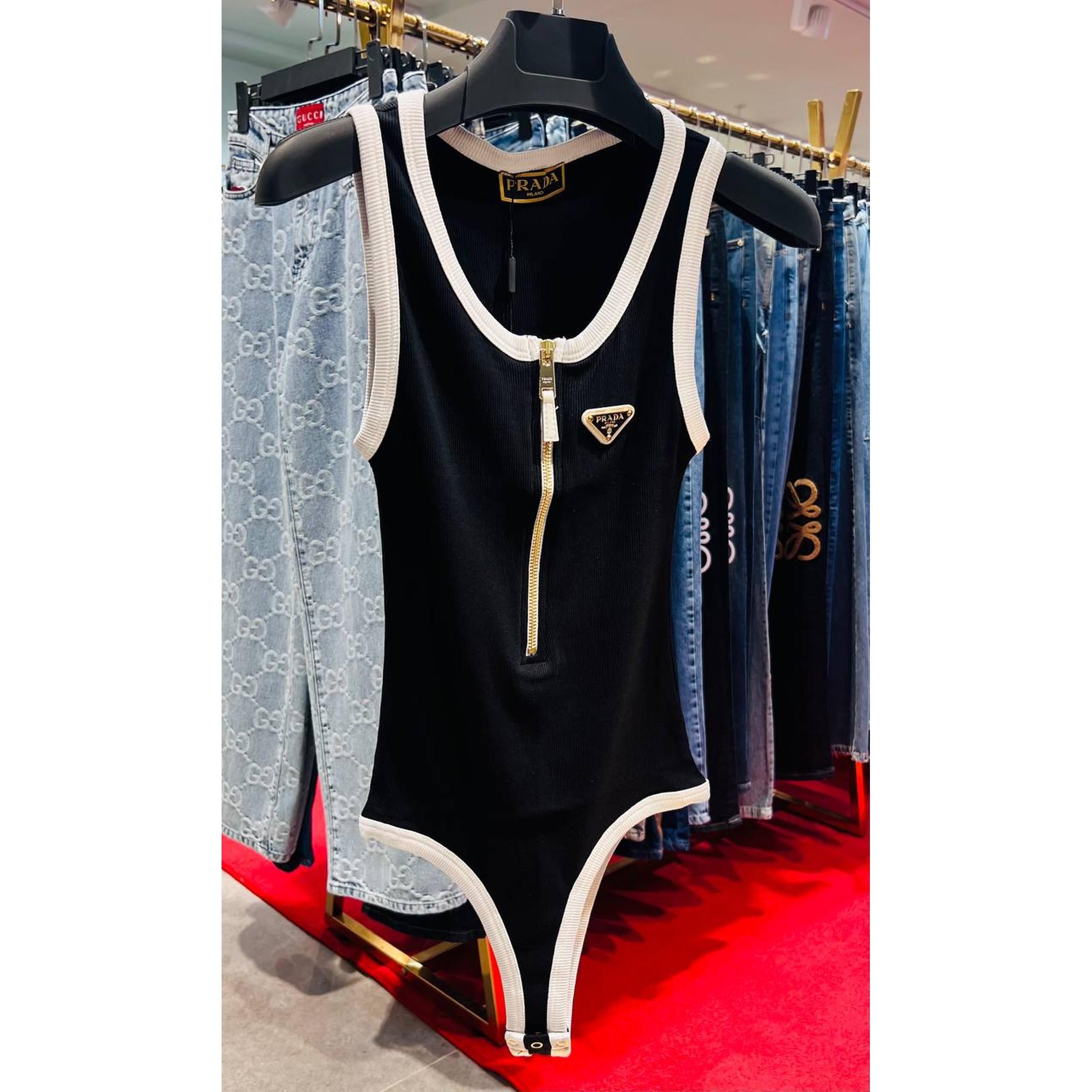 Women Cotton Zipper Body in Black and White