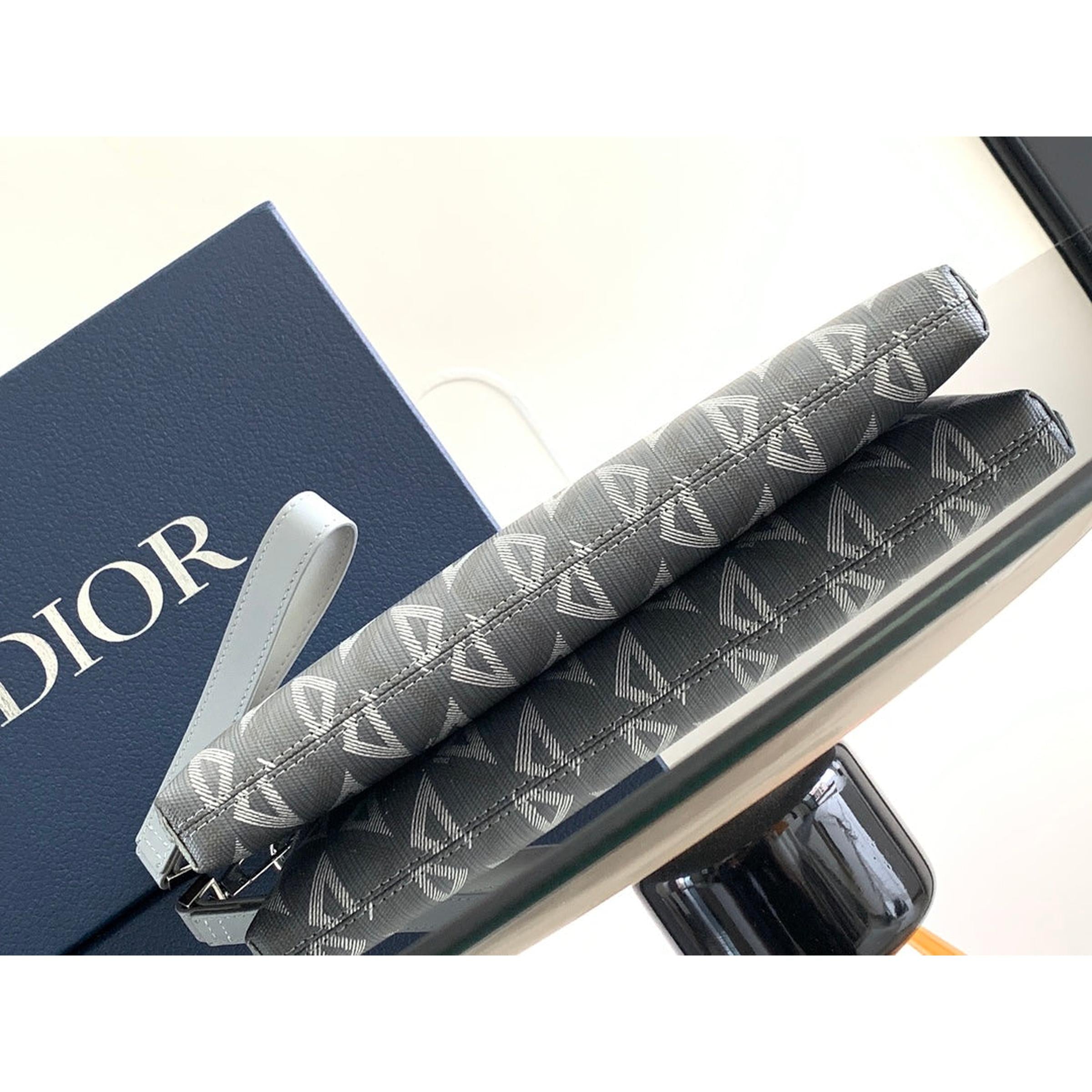 Siva monogram torbica od prave kože