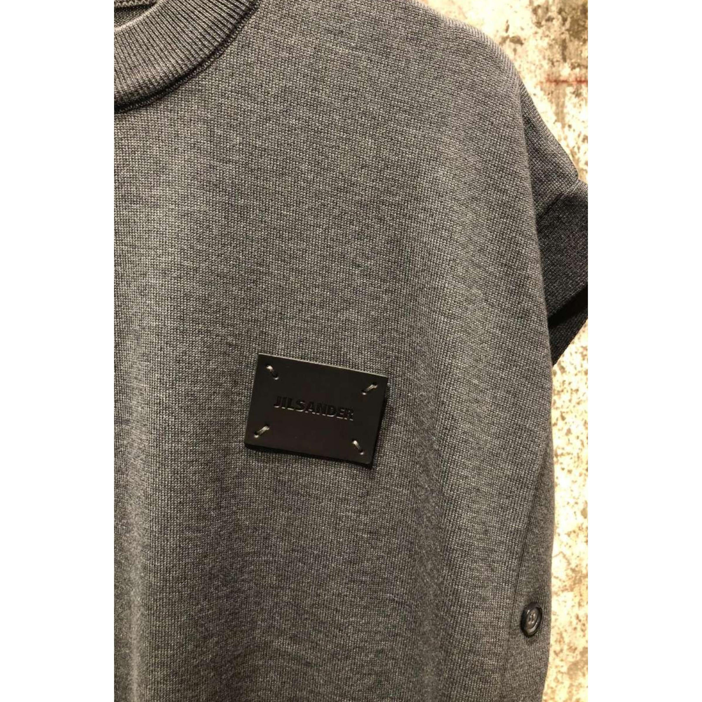 Siva pamučna majica bez rukava