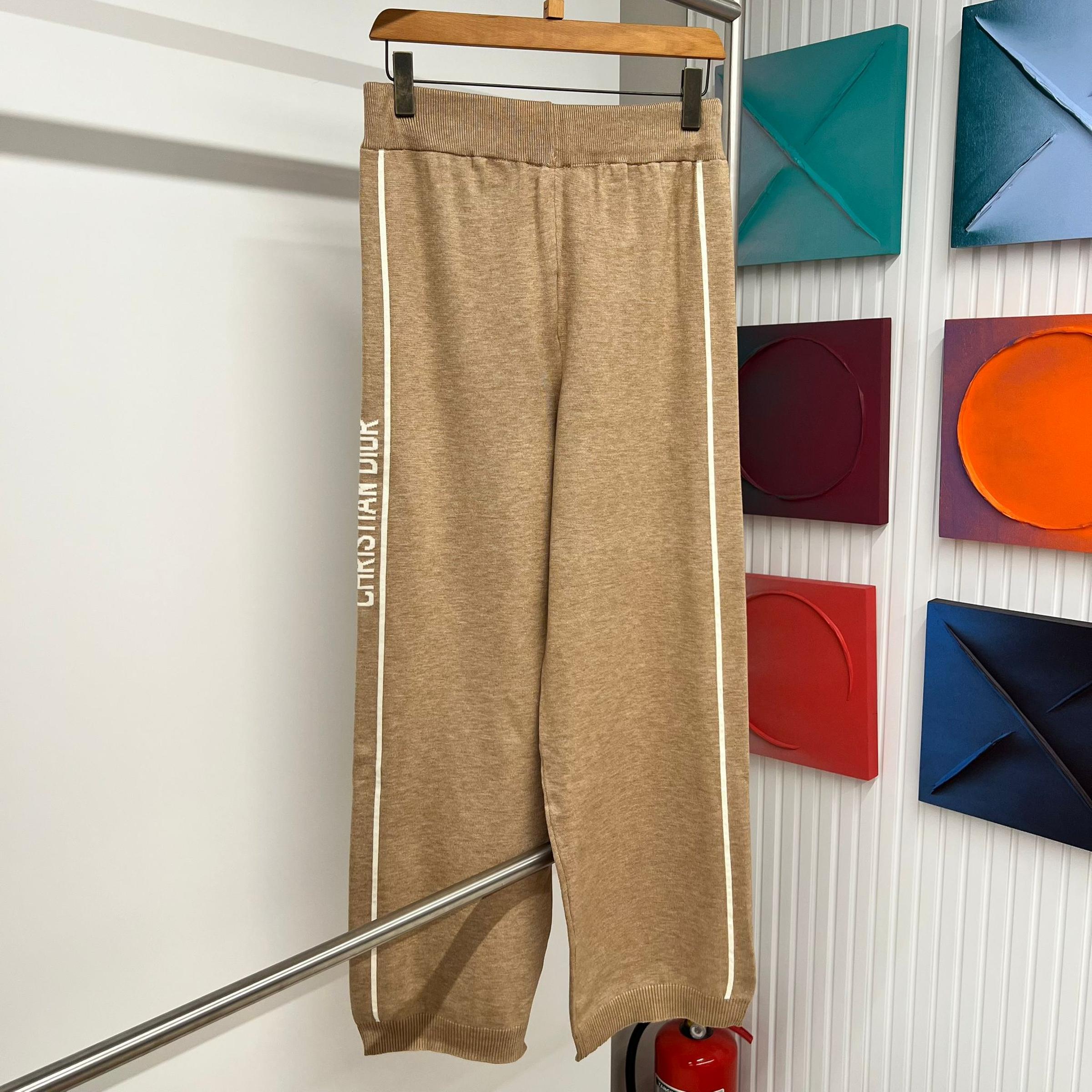 Pleteni ženski set od 2 komada, bež boje