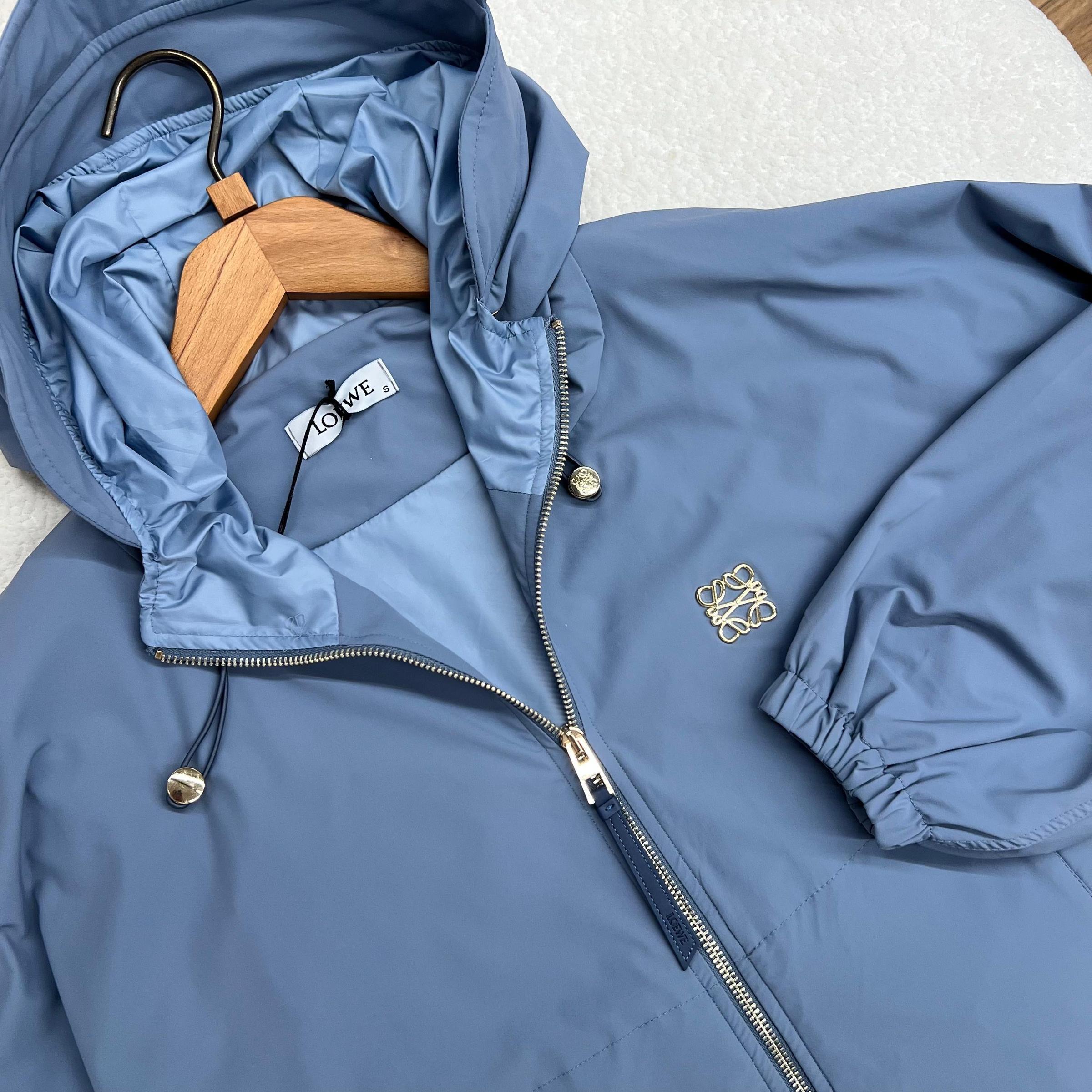 Ženska jakna dječje plave boje