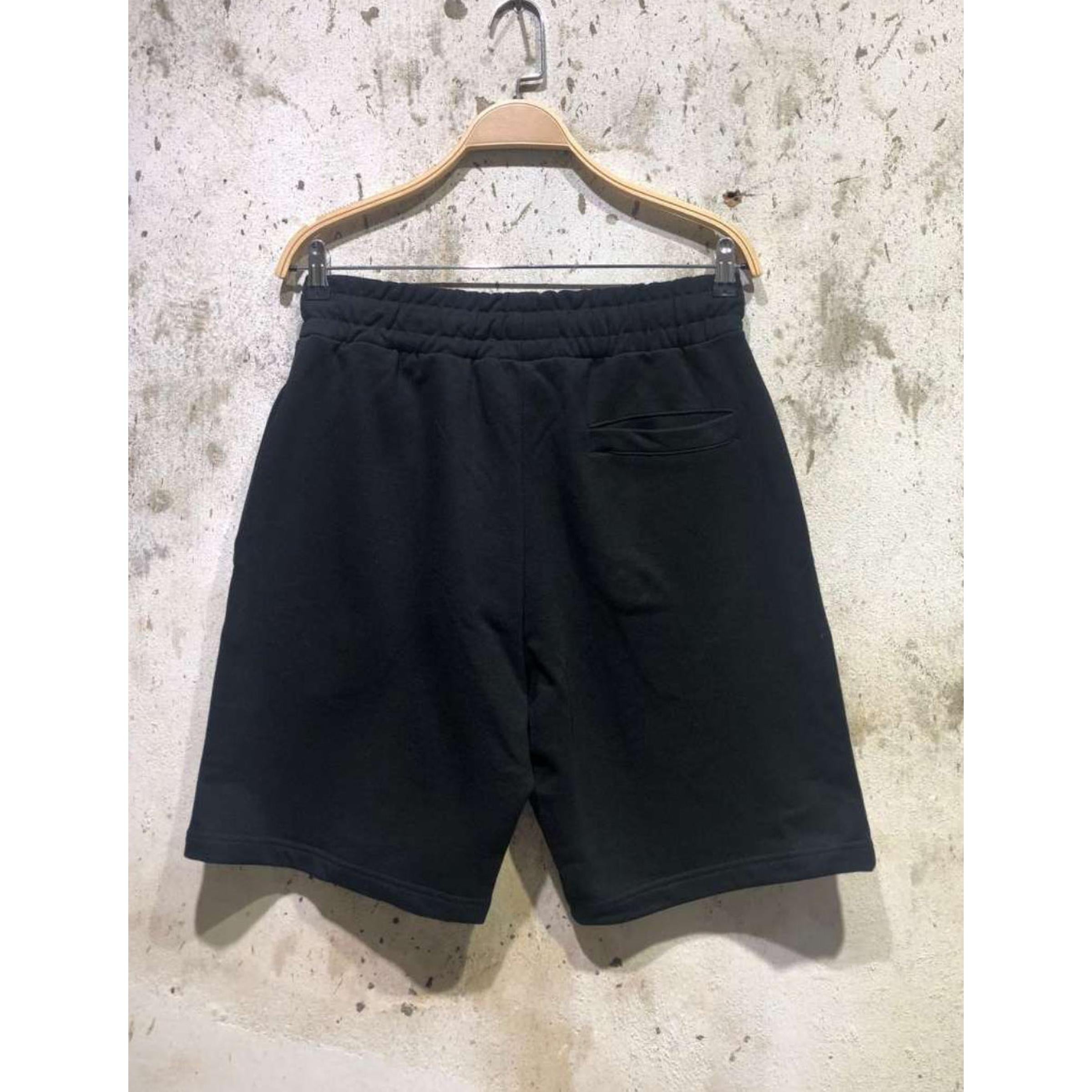 Černé bavlněné kraťasy