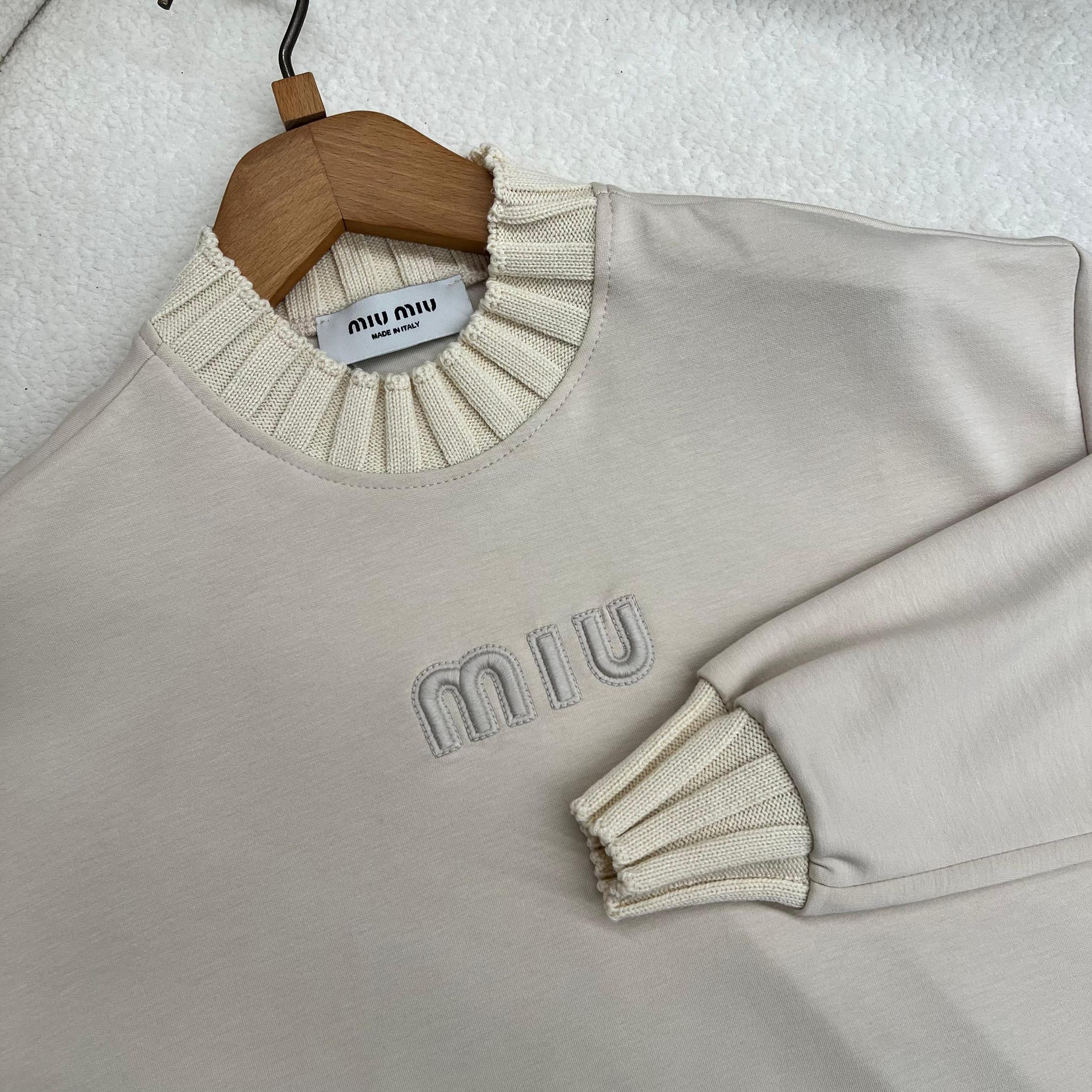 Ženski pamučni set od 2 komada u ecru boji (prsluk nije uključen)