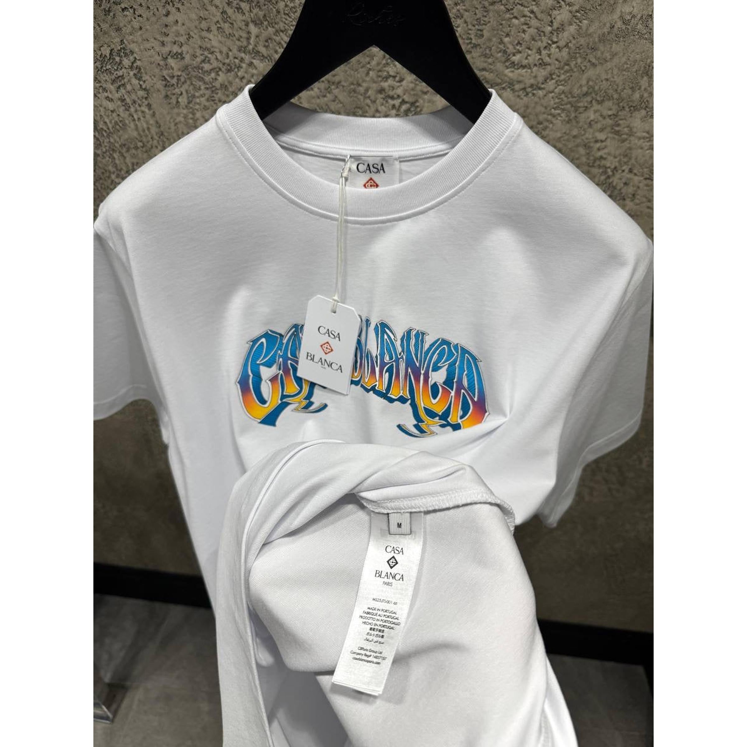 Bílé nadměrné tričko