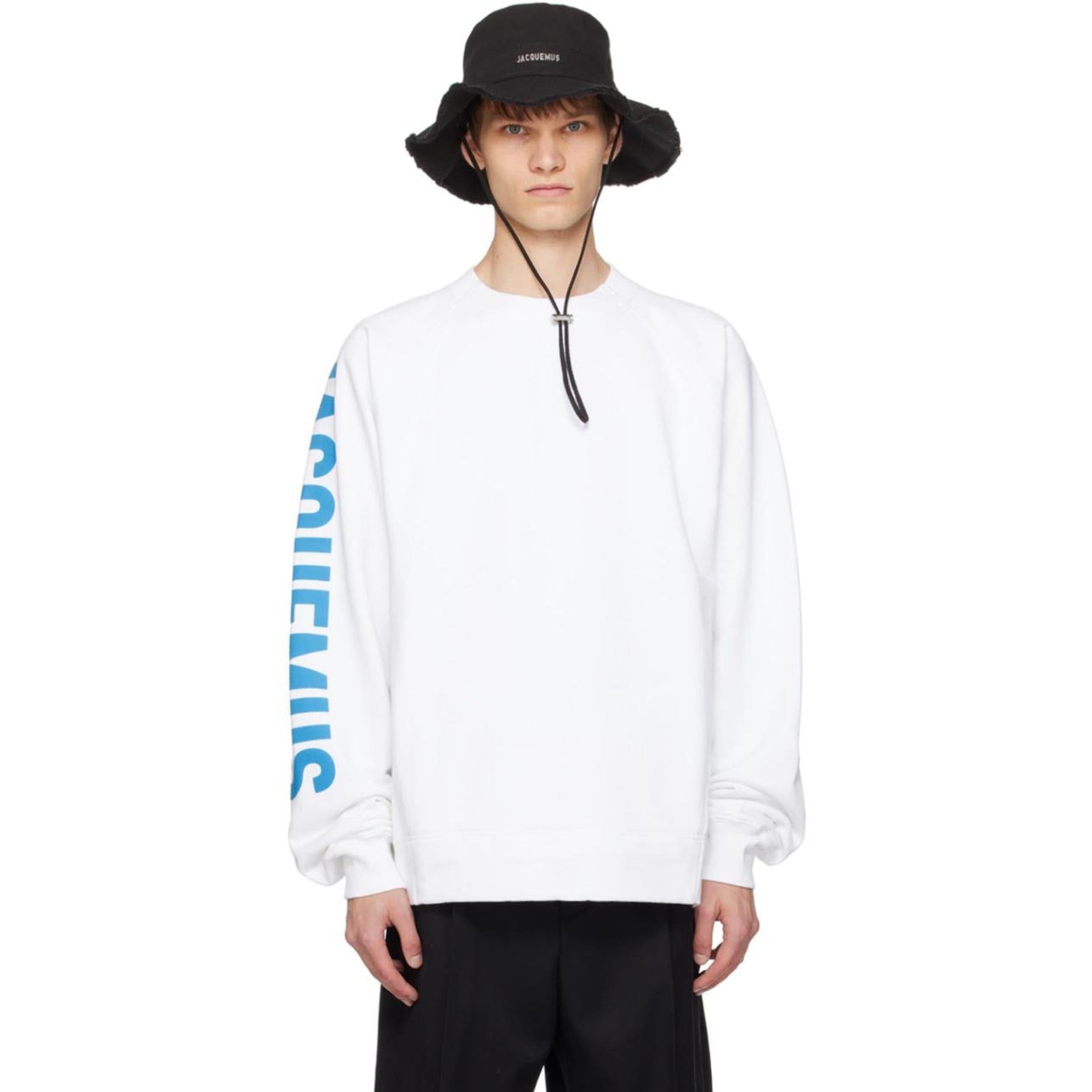 Crno-bijela predimenzionirana bluza