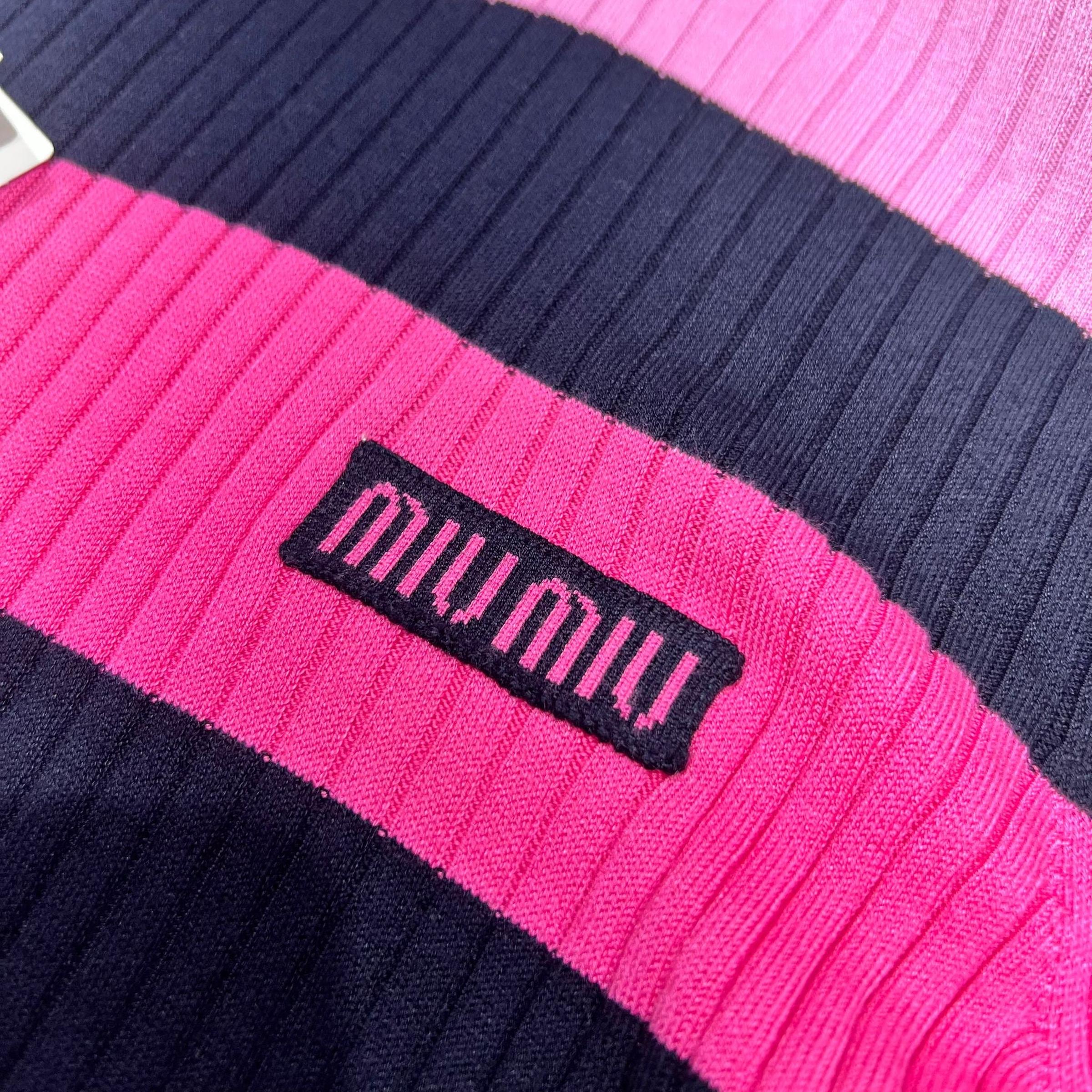 Pleteni pulover za žene roze boje