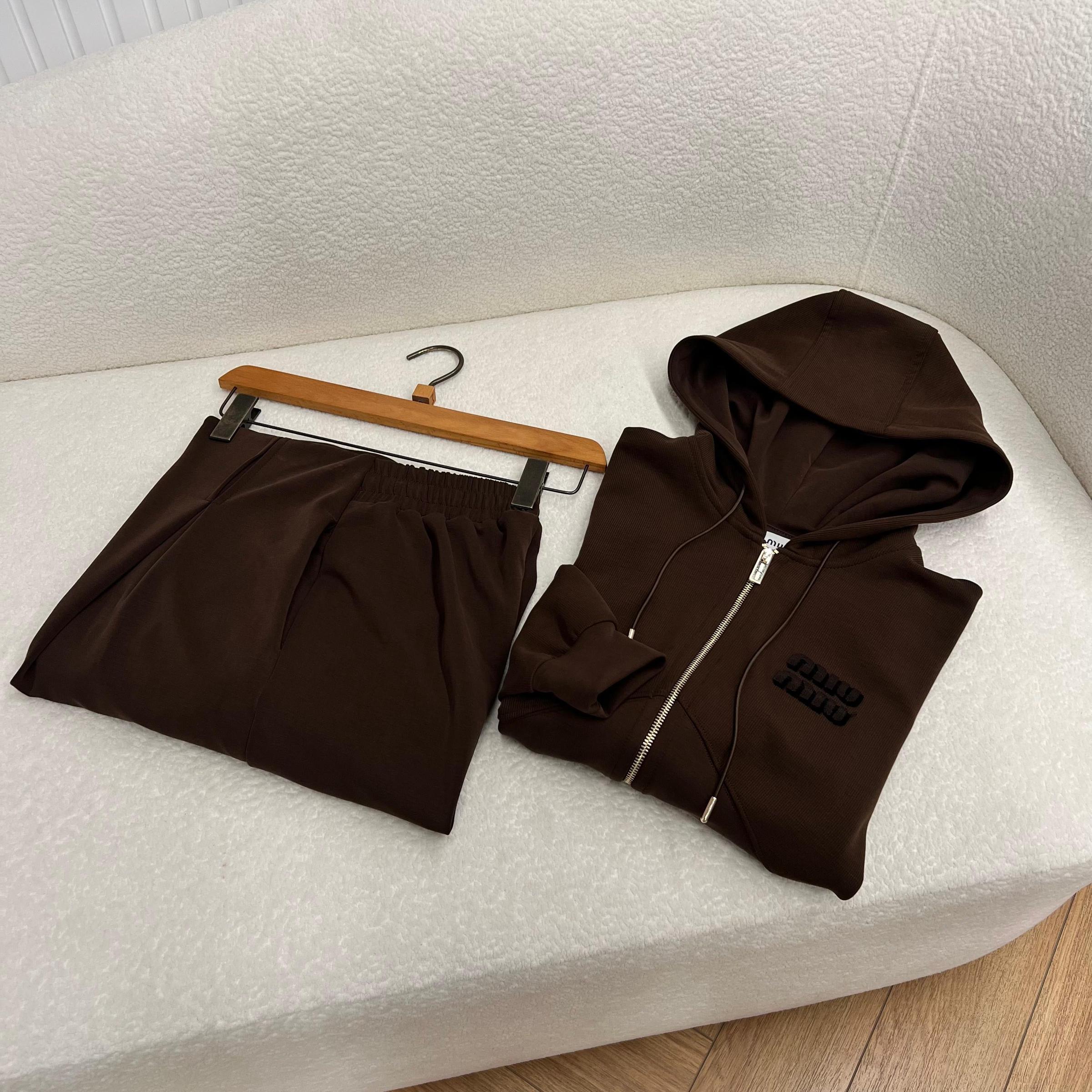 Chocolate Brown Women Cotton Set in 2 Pieces