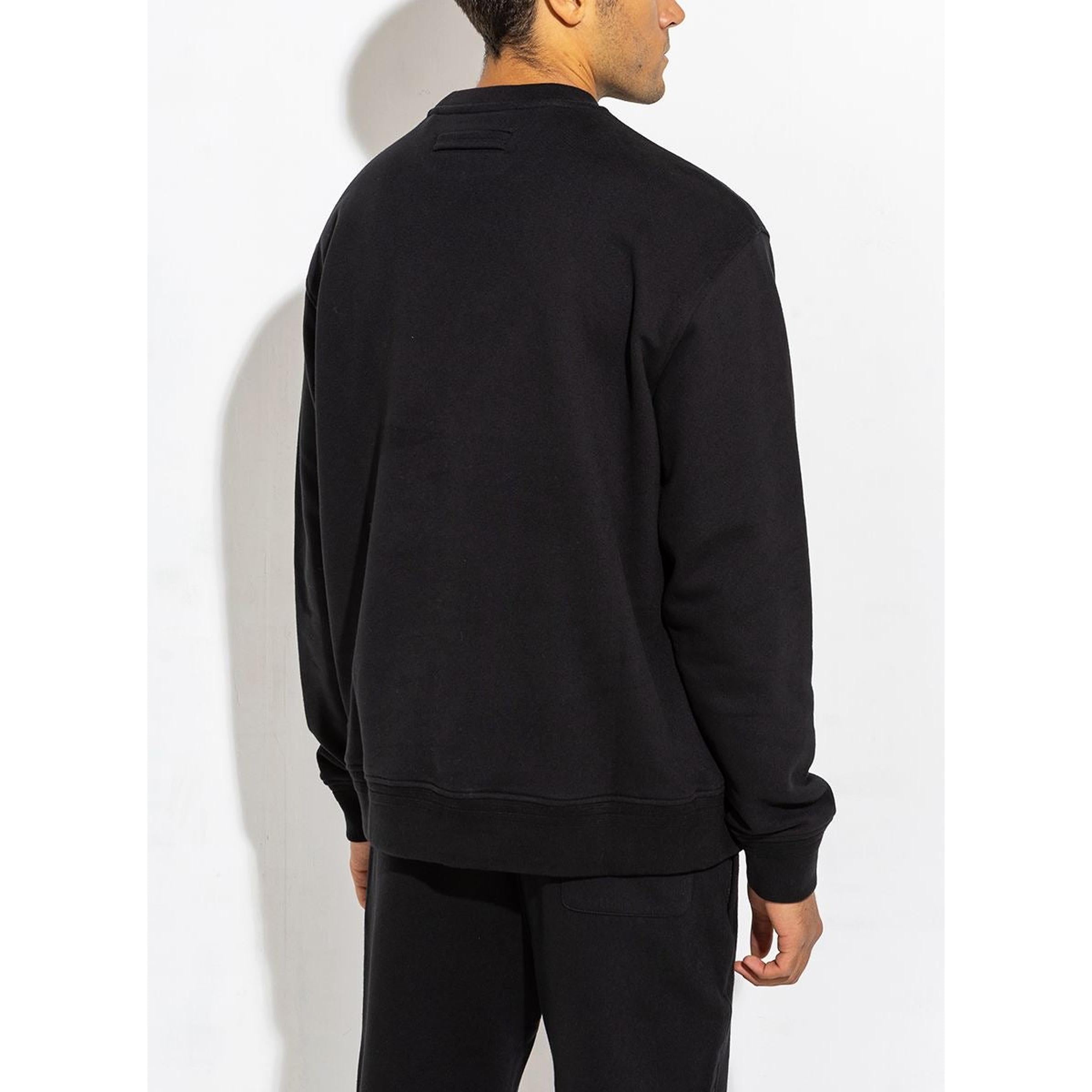 Crna prevelika bluza