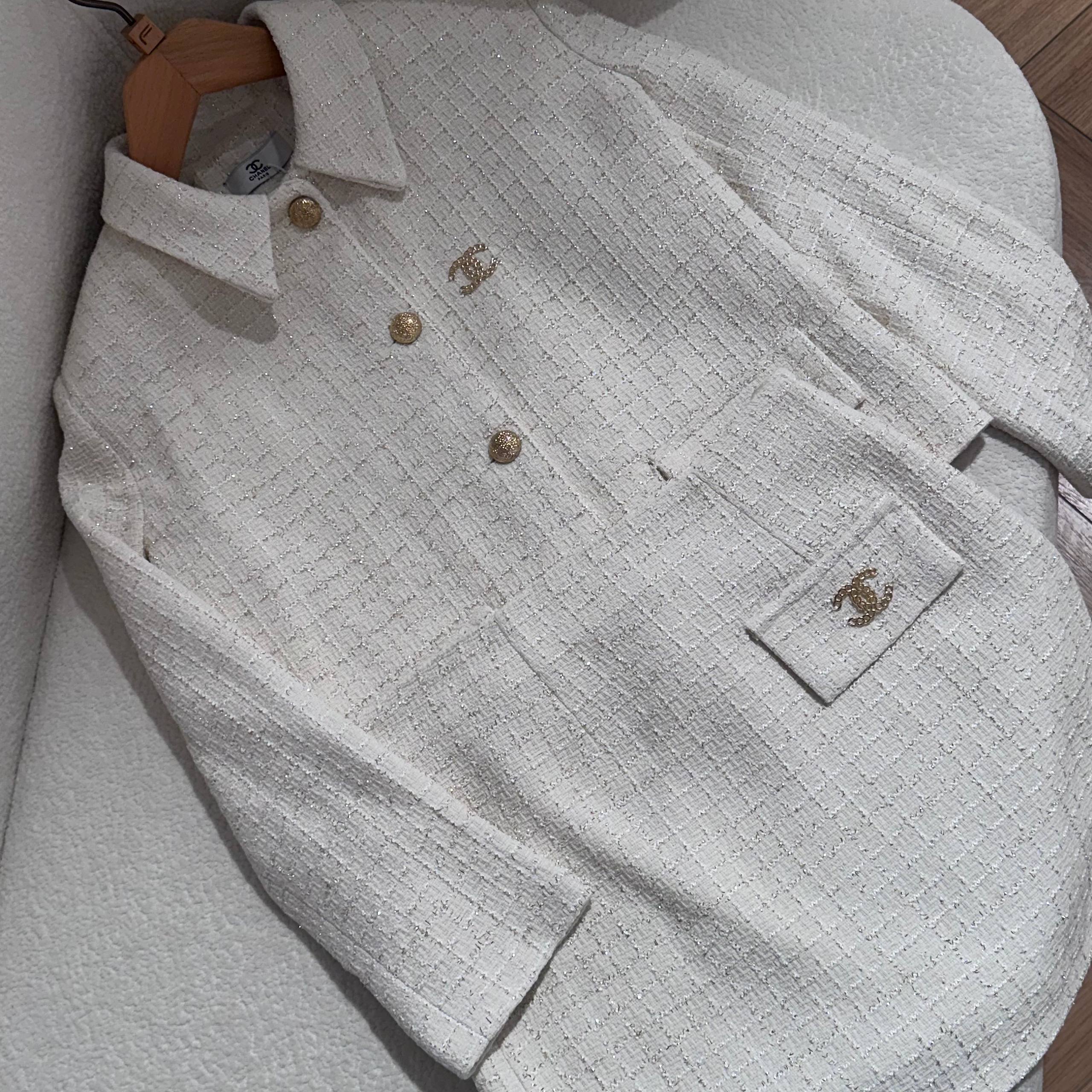 White Women Boucle Set