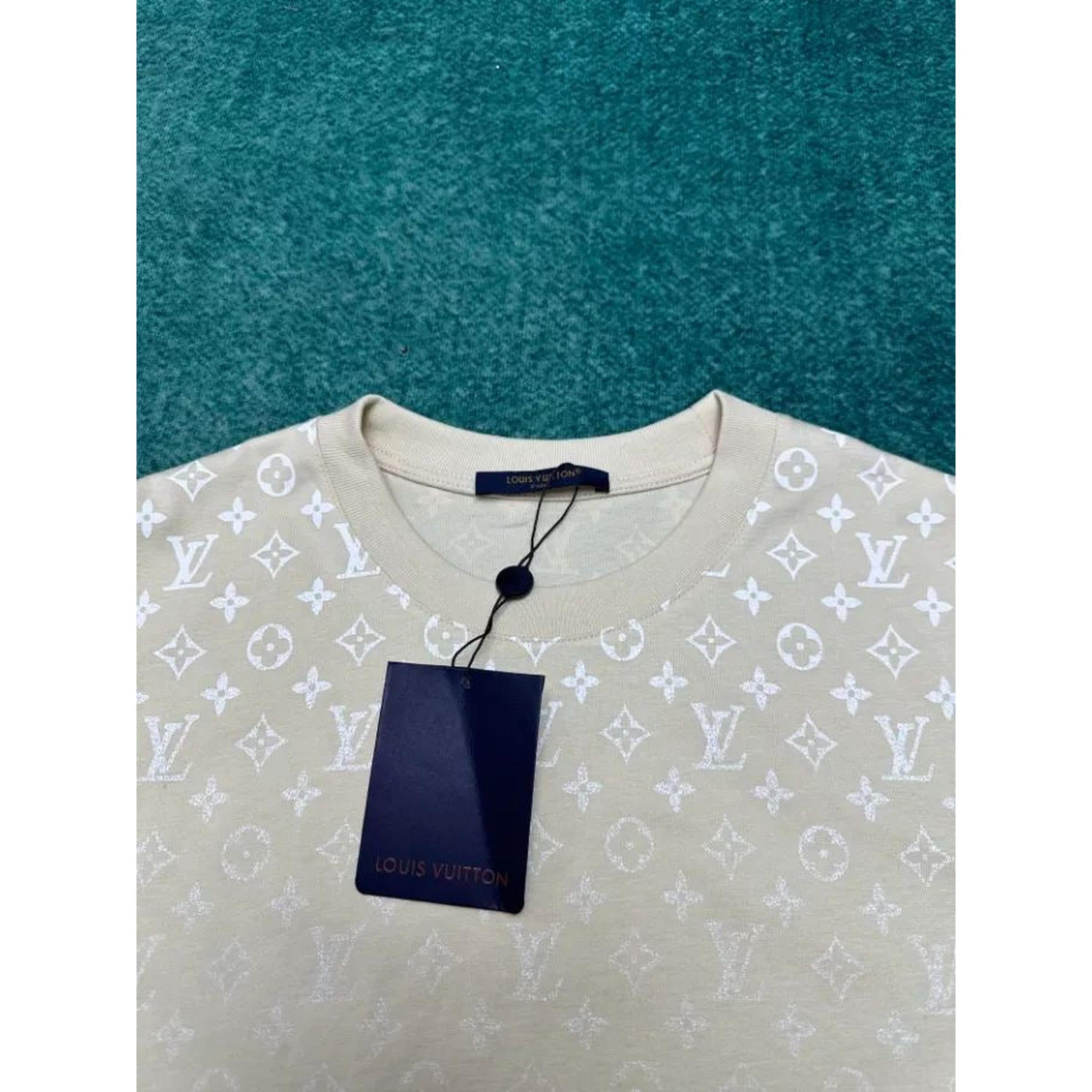 Béžové nadměrné tričko s monogramem