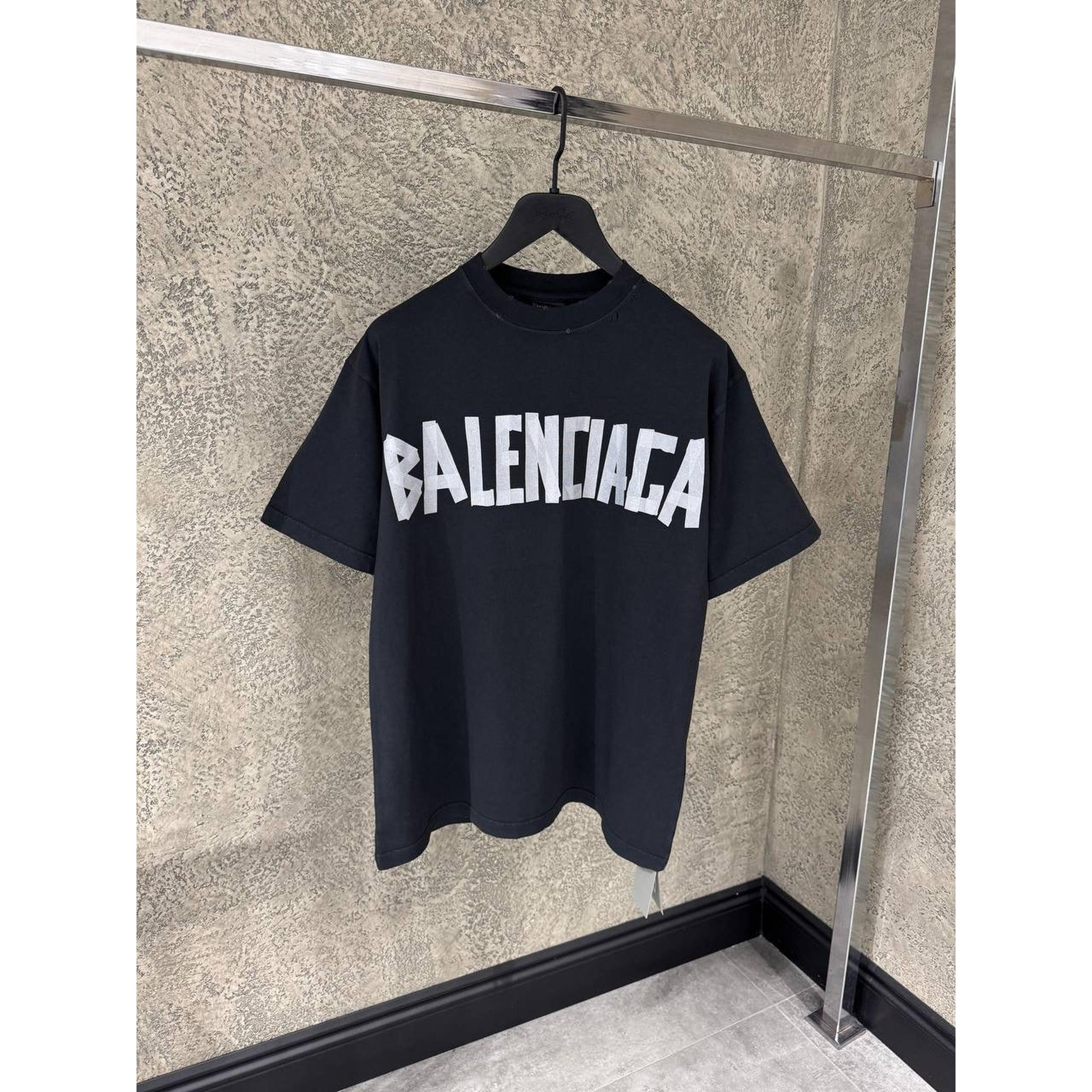 Crna prevelika majica kratkih rukava