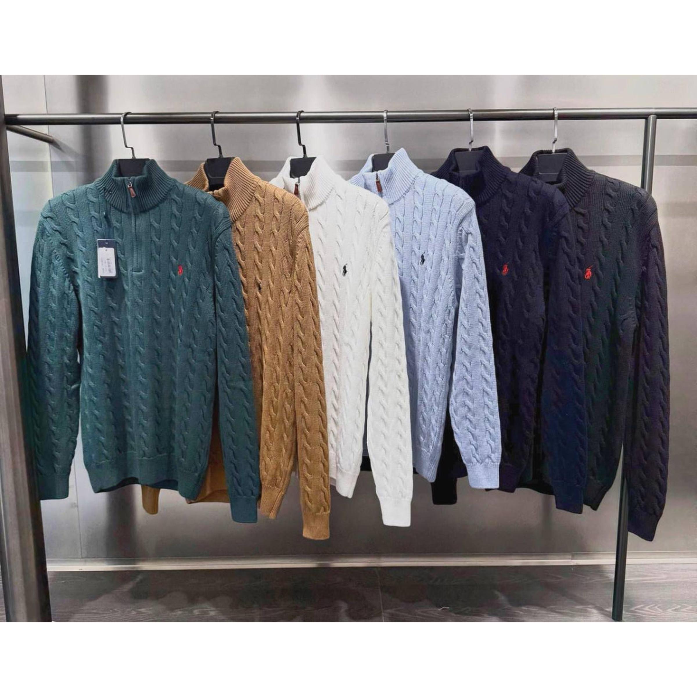 Crno-smeđi pleteni džemper