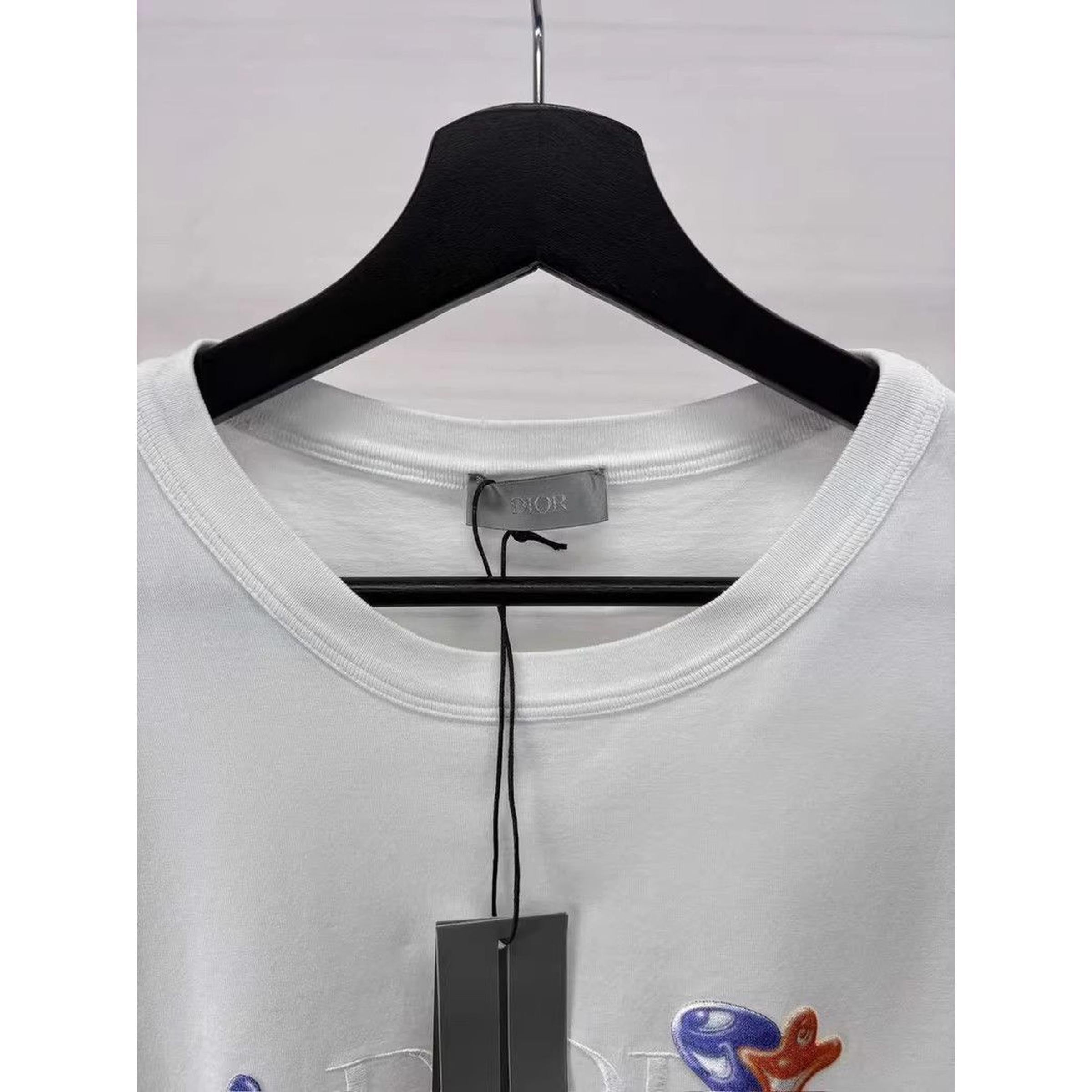 Bílé nadměrné tričko