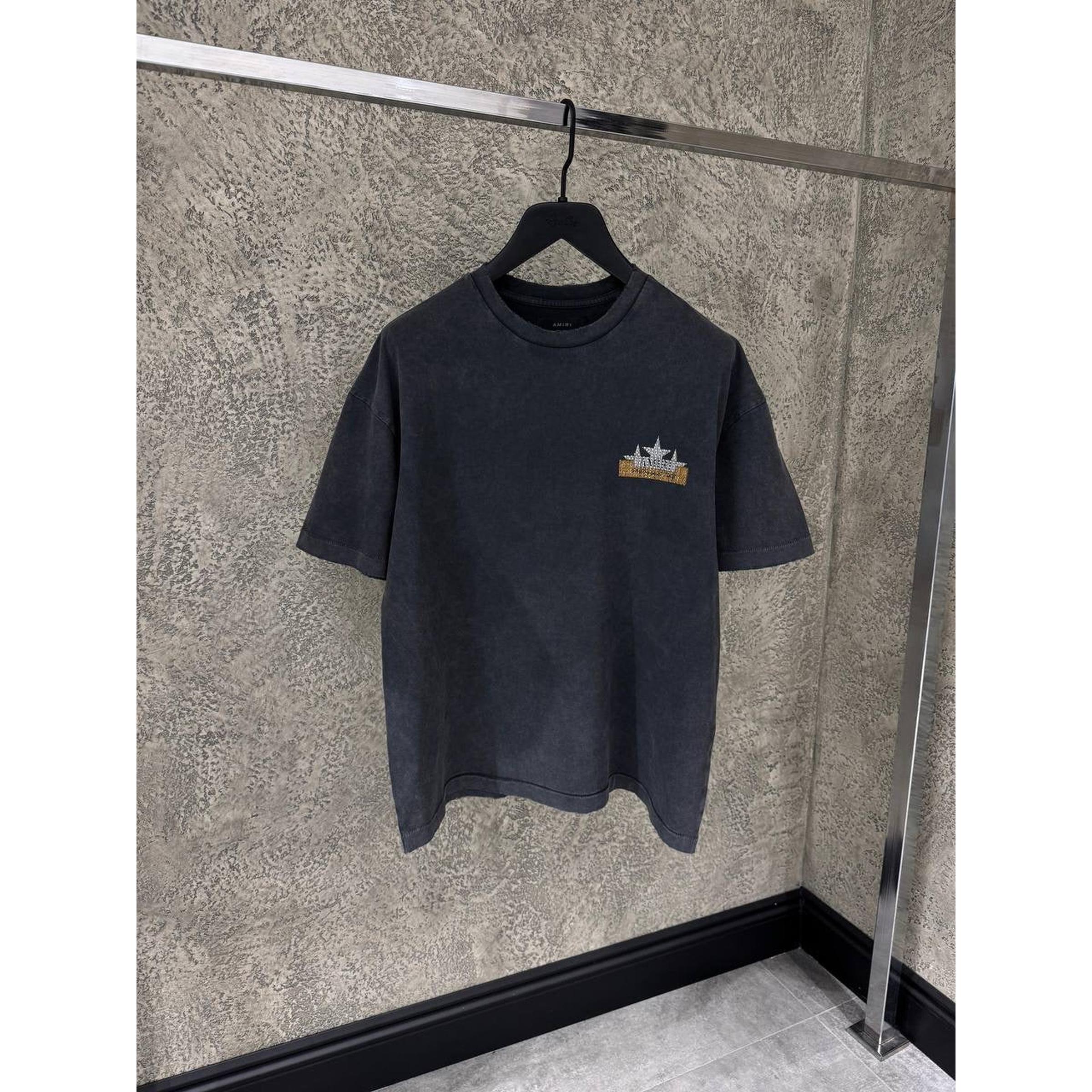 Tamno siva prevelika majica kratkih rukava