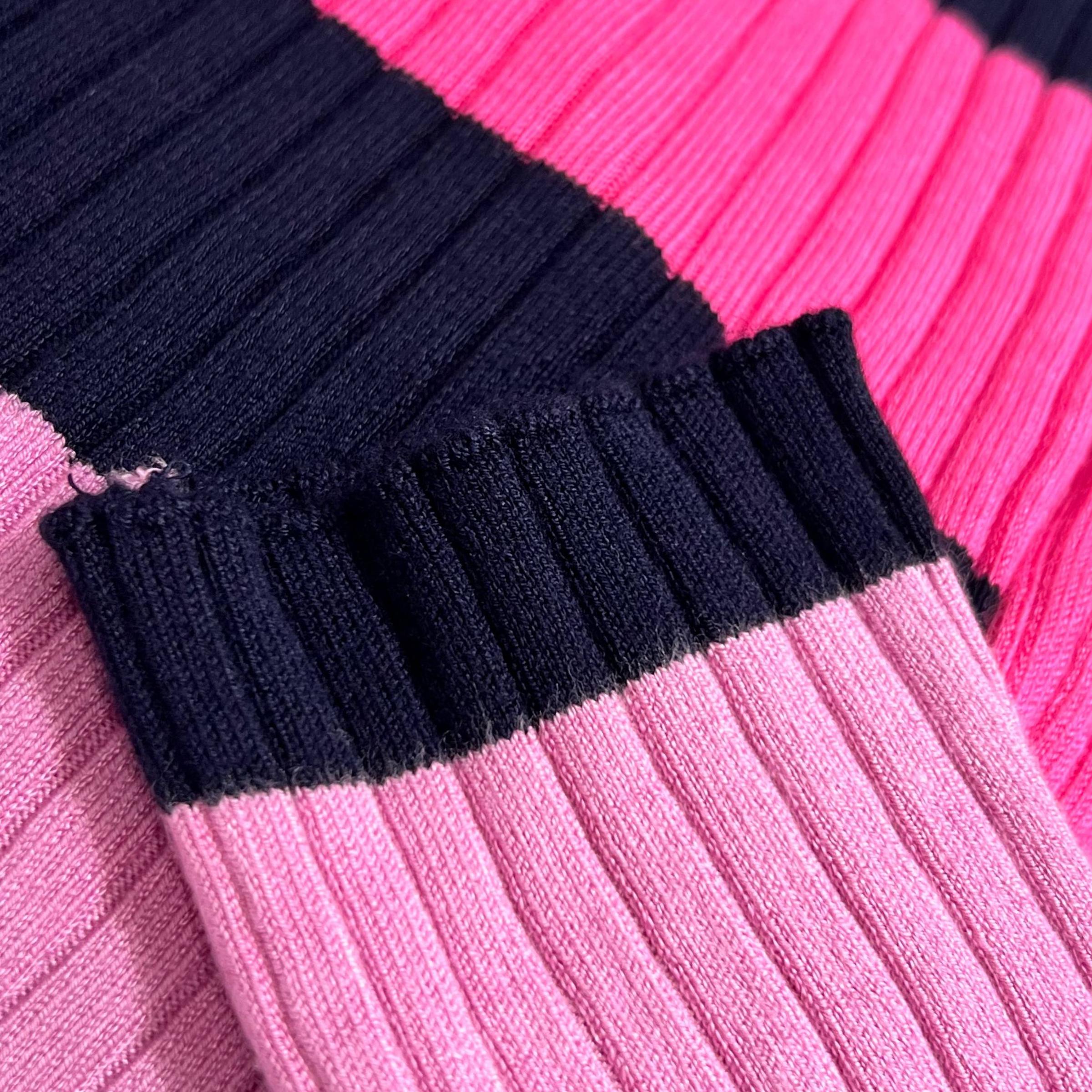 Pleteni pulover za žene roze boje