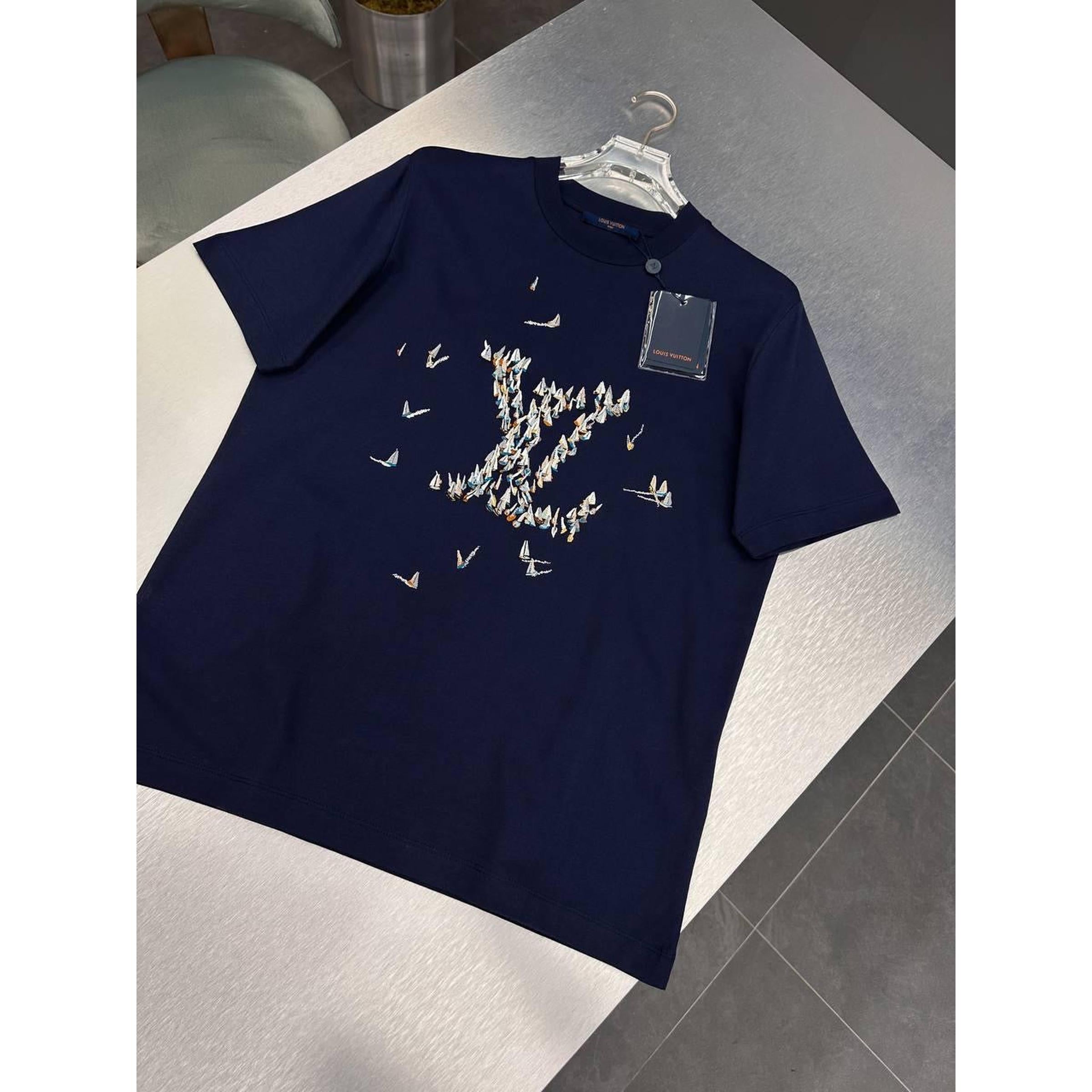 Tmavě modré nadměrné tričko s vyšívaným logem