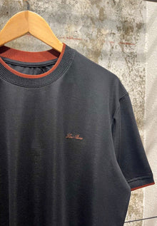 Black T-shirt