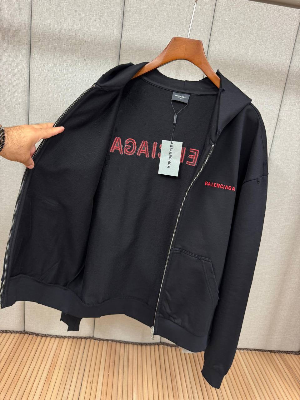 Black Sweatshirt