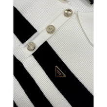 Women Knitted Top Vest in Black and White