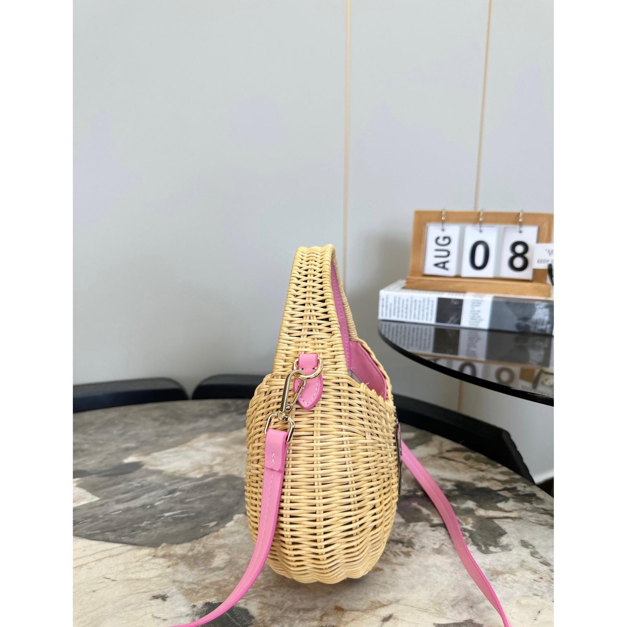 Women Straw Mini Bag with Pink