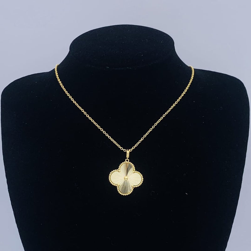 Gold Clever Necklace