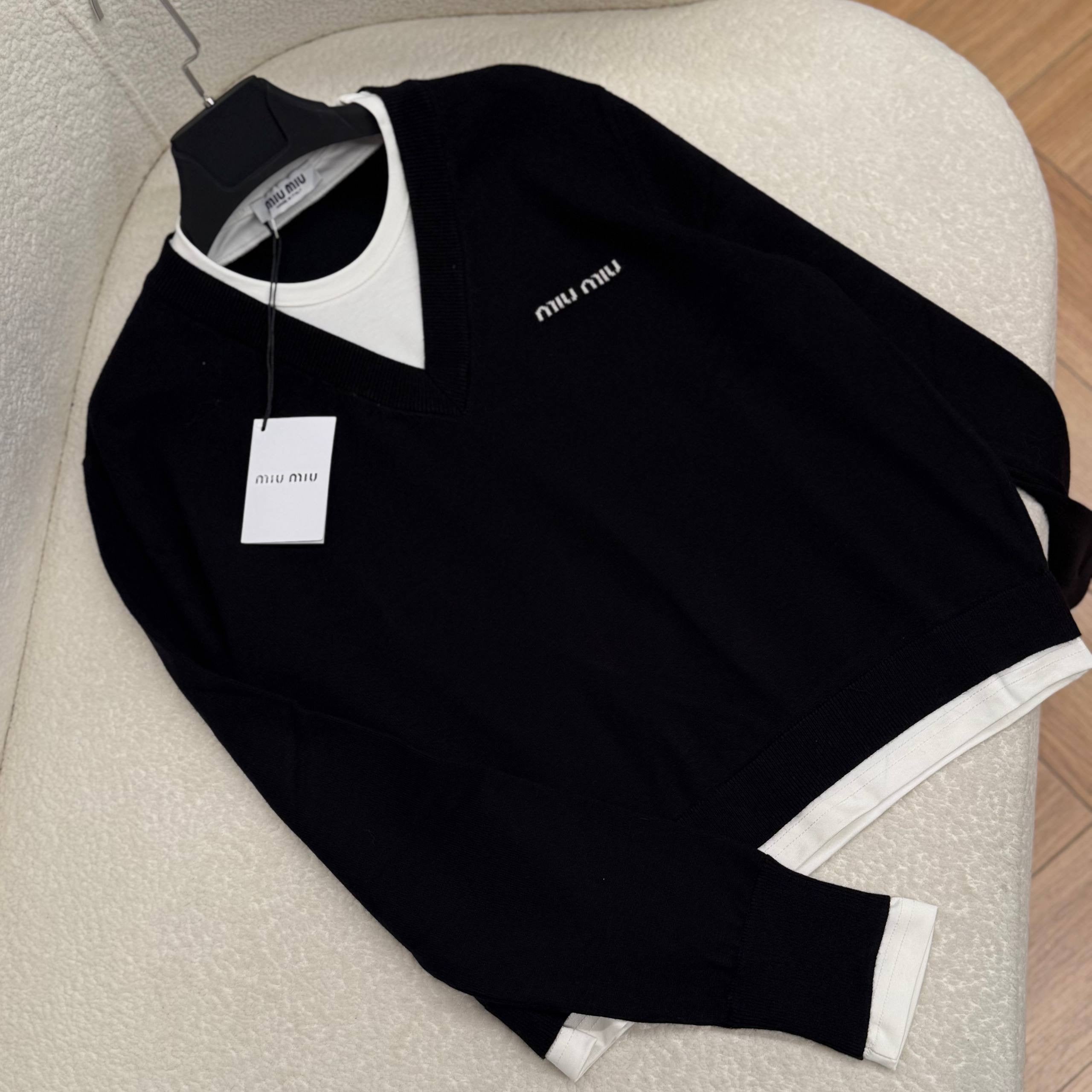 Knitted Sweater in 3 Colors