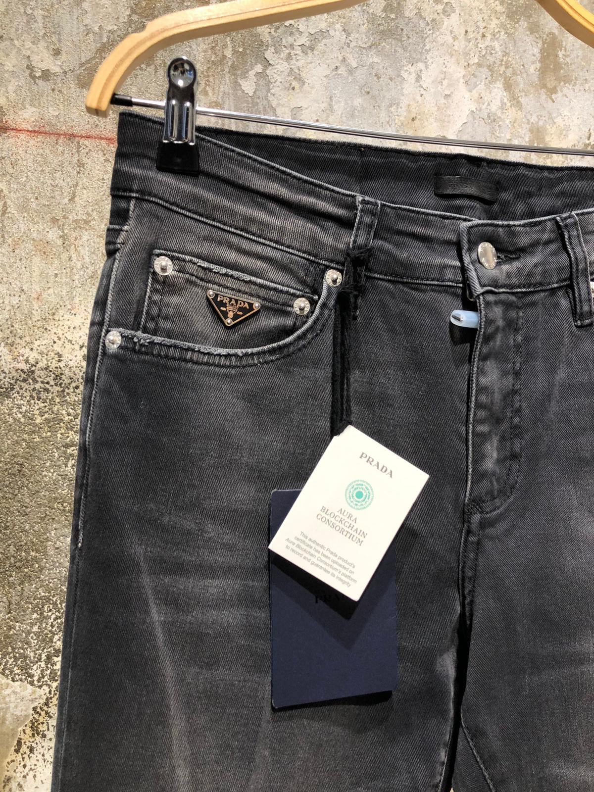 Black Jeans