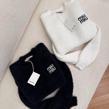Women Knitted Sweater in 2 Colors