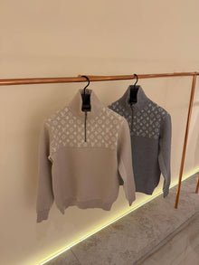 Polo Sweatshirt in 2 Colors