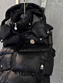 Black Maya Vest