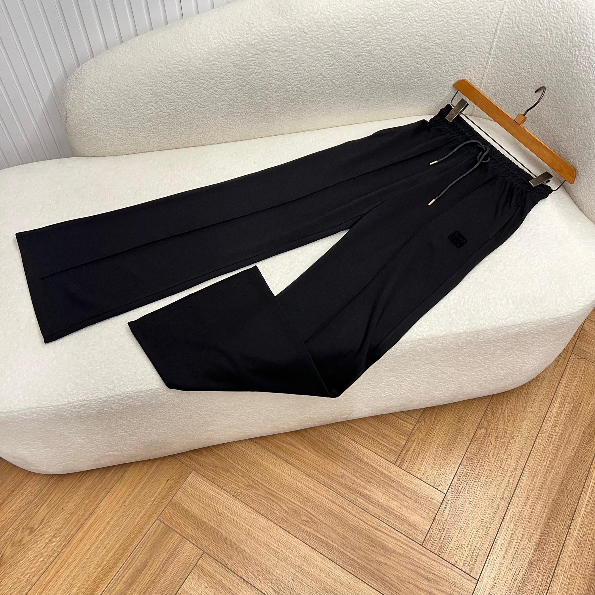 Set od 2 komada za crne žene (jakna nije uključena)