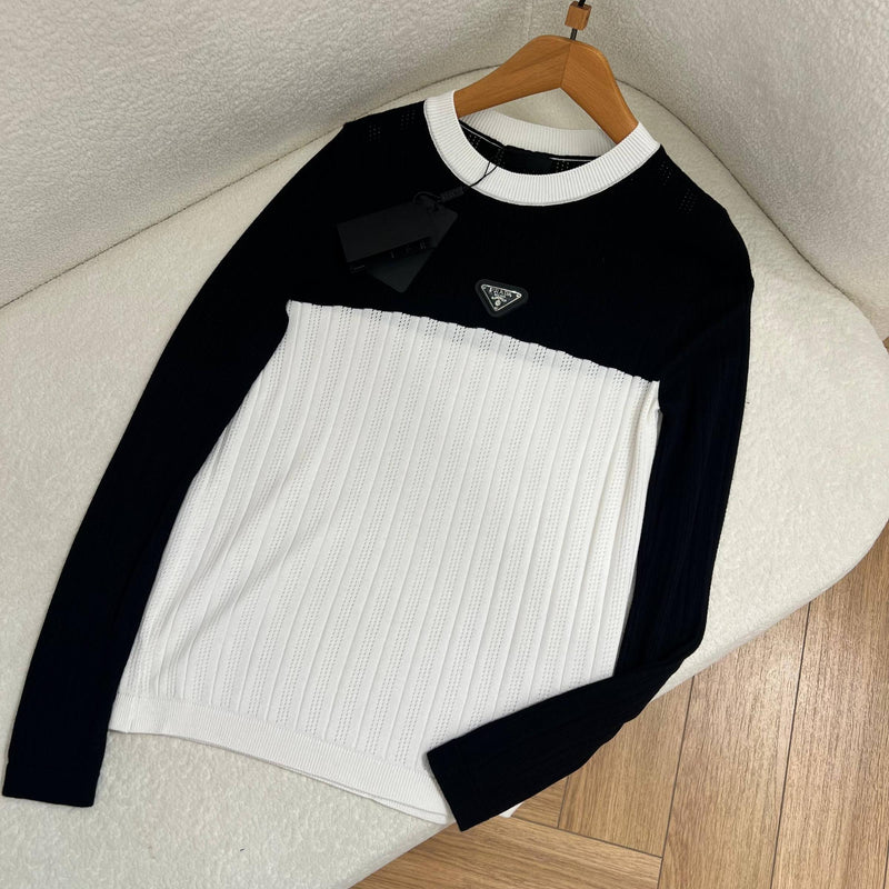 Black and White Women Knitted Blouse