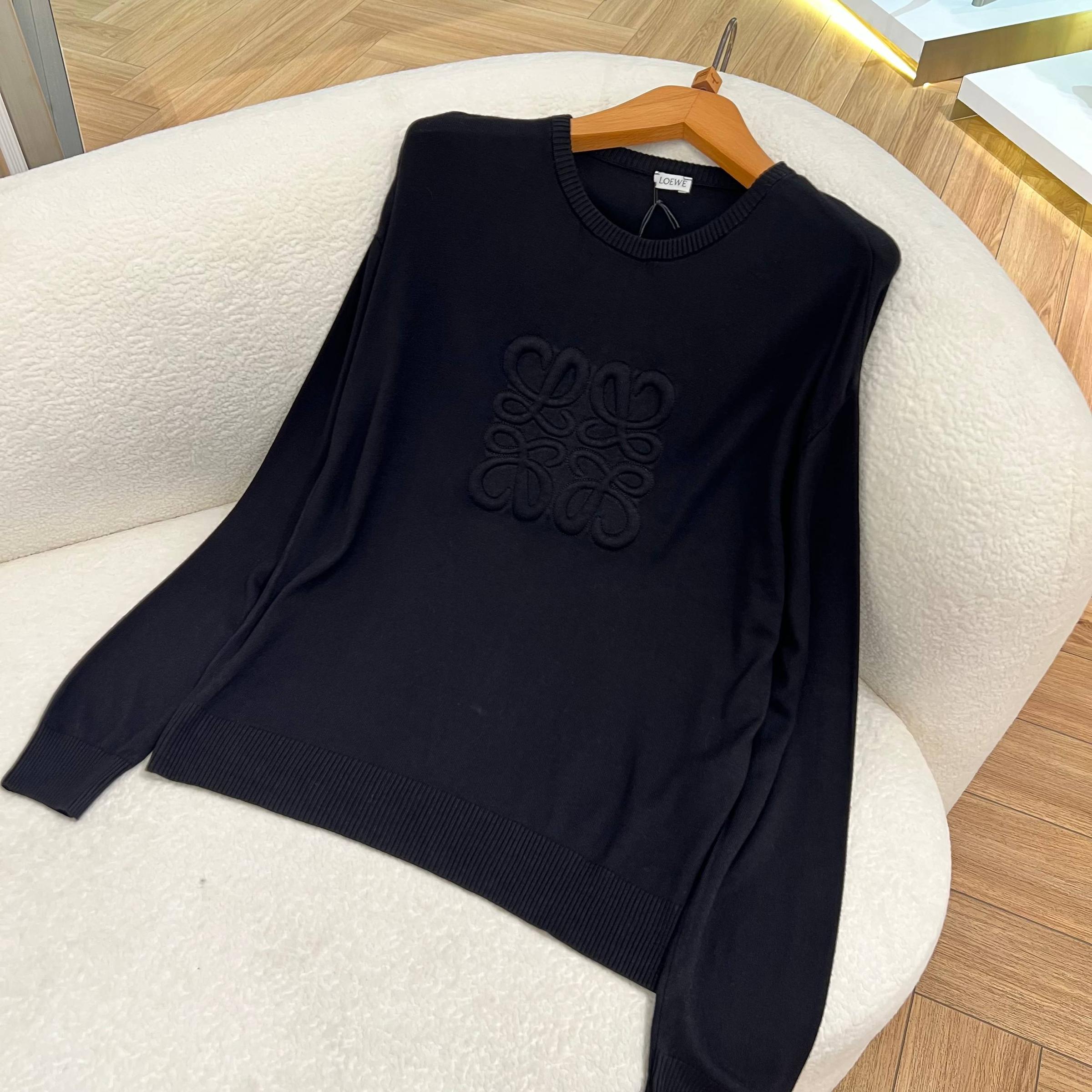 Women Knitted Blouse in 2 Colors