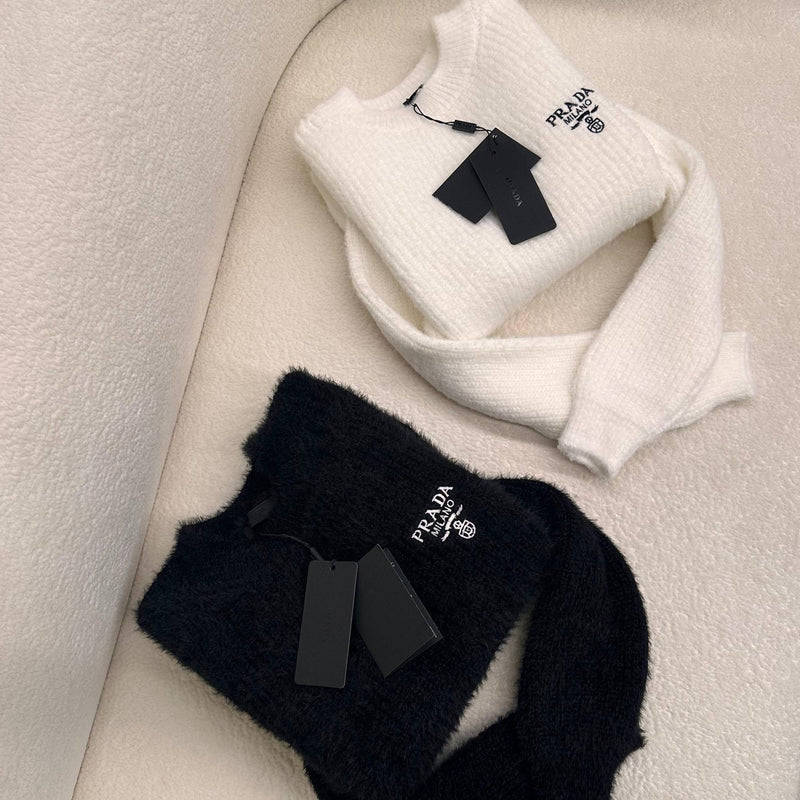 Women Knitted Warm Sweater in 2 Colors