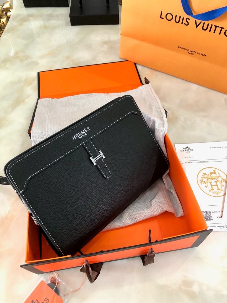 Black Leather Clutch (Box included)