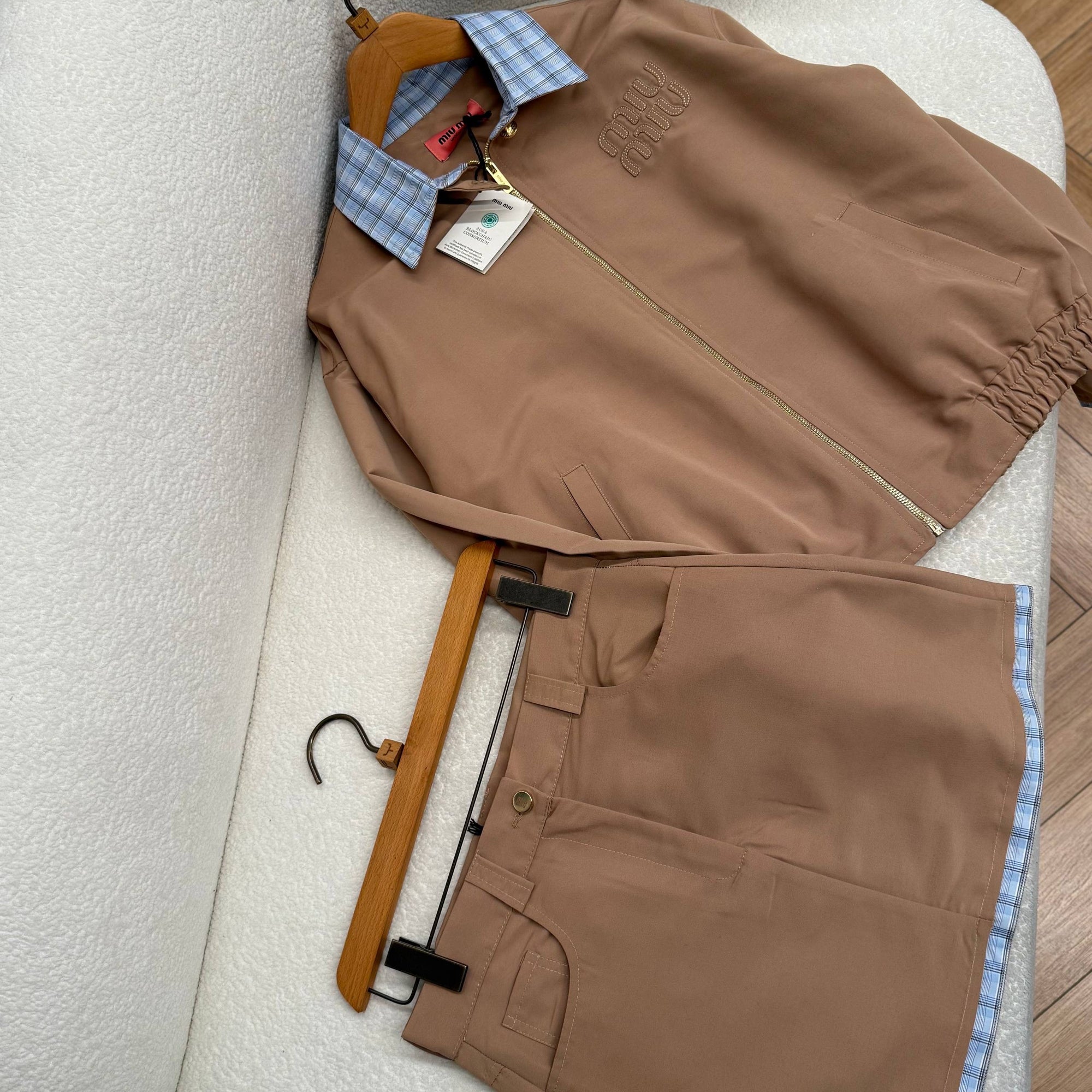 Brown Set