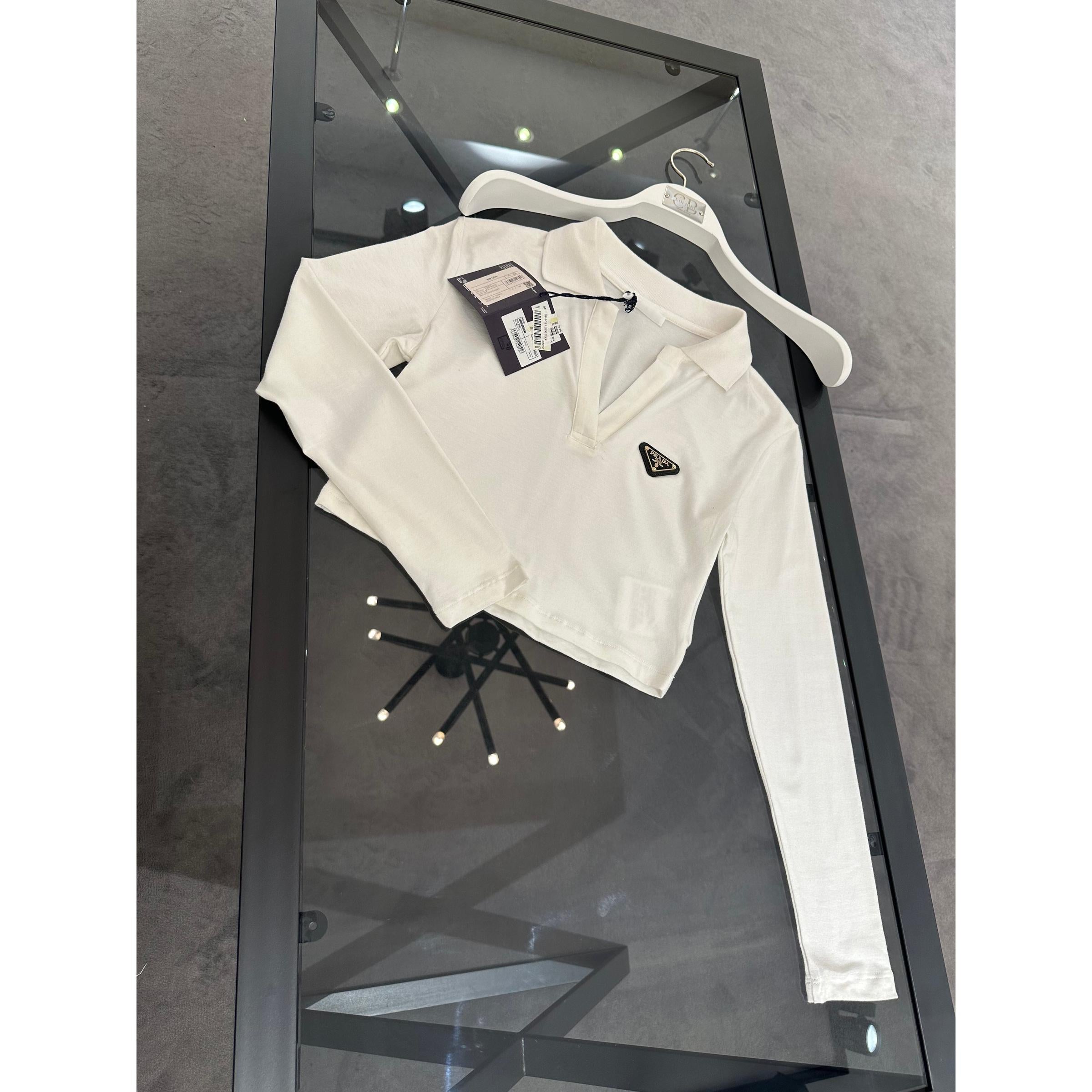 White Cotton Women Long Sleeve Crop