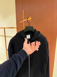 Black Zipper Sweatshirt