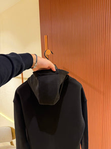 Black Zipper Sweatshirt